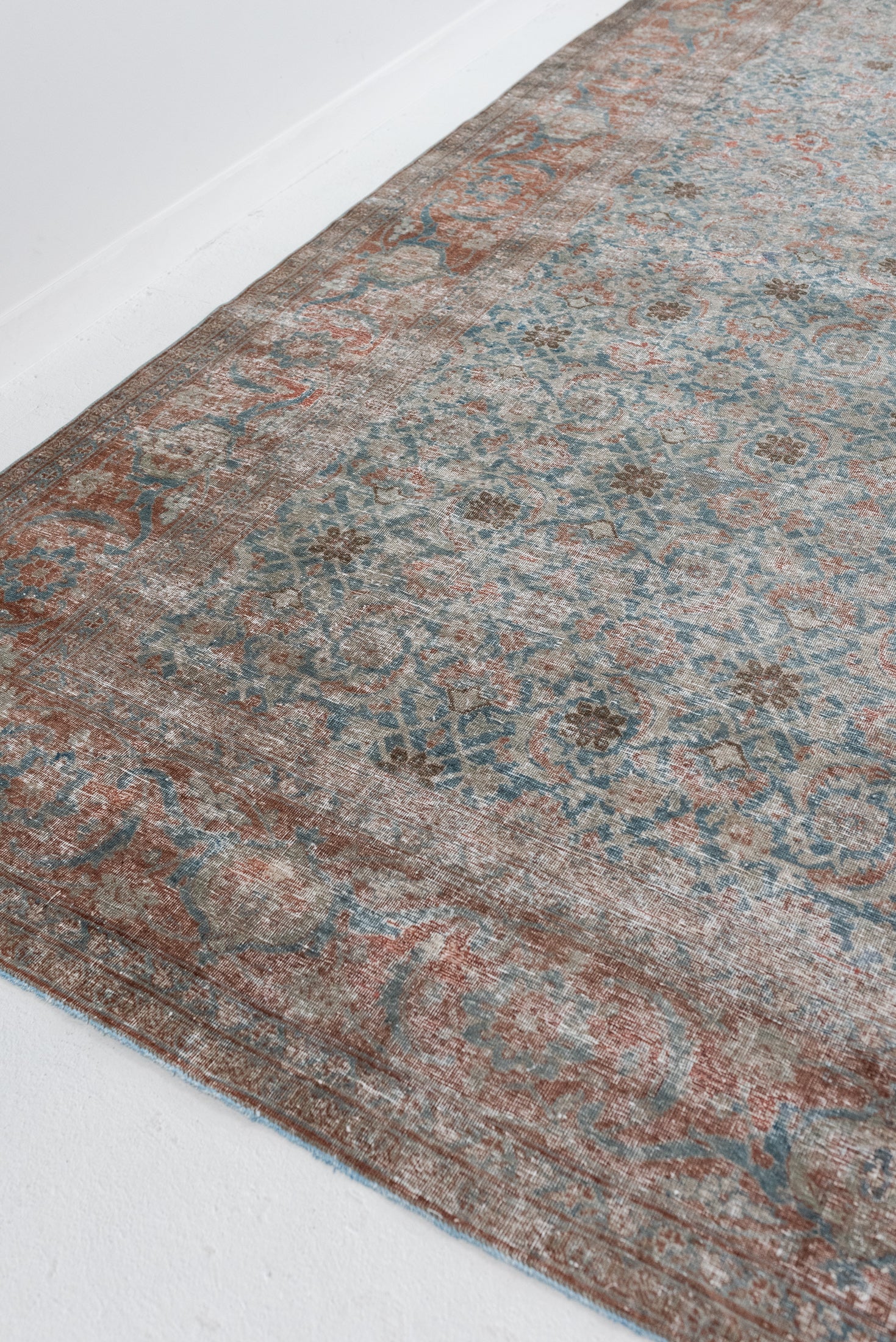 9&#39;6 x 12&#39;4 | Blue Antique Tabriz | Designers L-2929