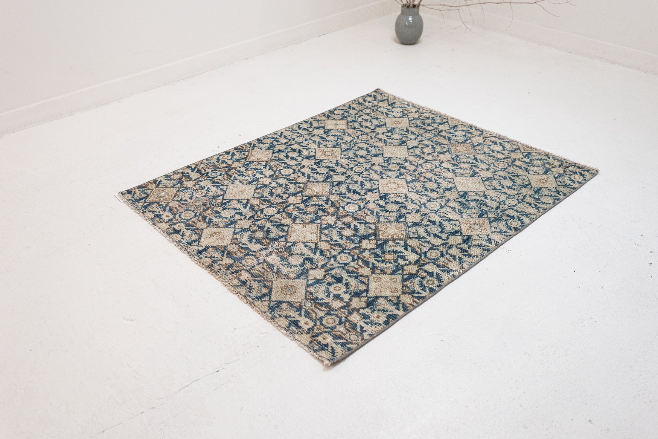 3&#39;8 x 4&#39;6 | CE-W-3423