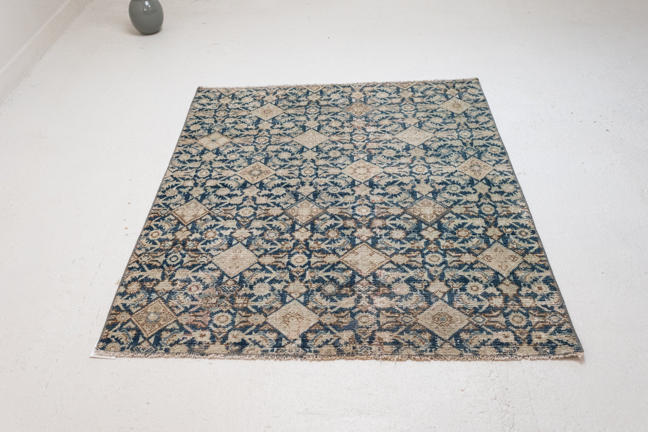 3&#39;8 x 4&#39;6 | CE-W-3423