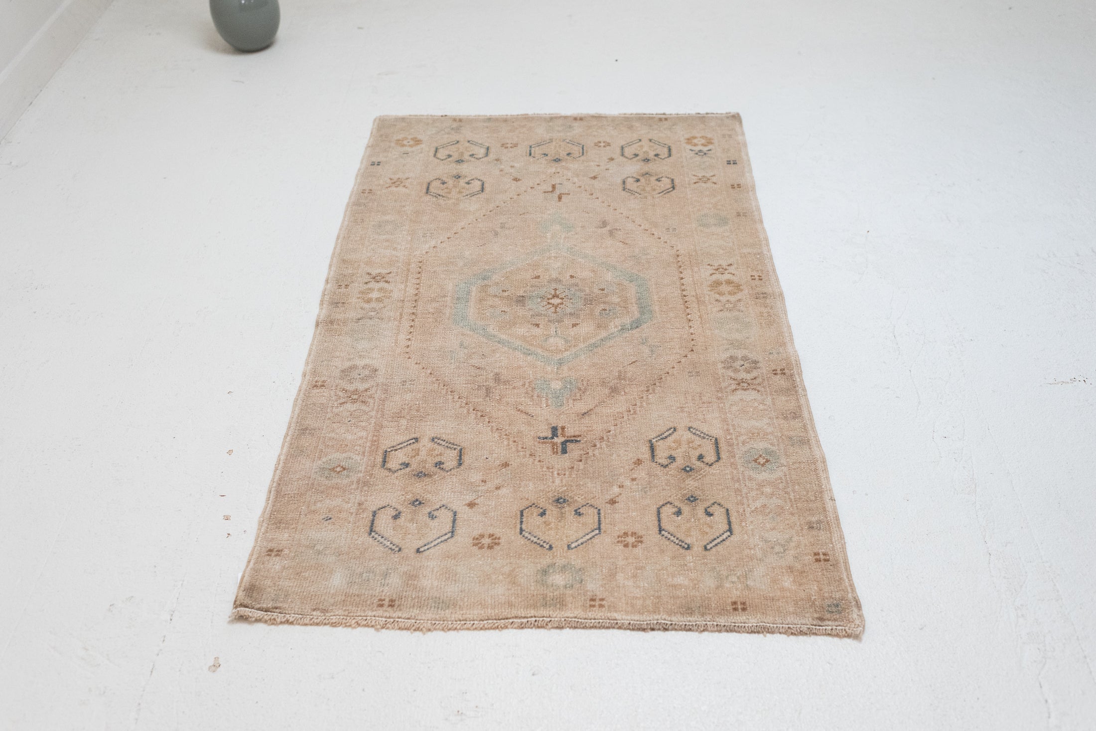 2&#39;6 x 4&#39;2 | CE-W-3464