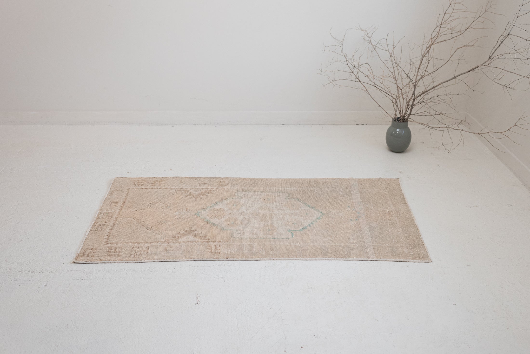 2&#39;8 x 5&#39;1 | CE-W-3455