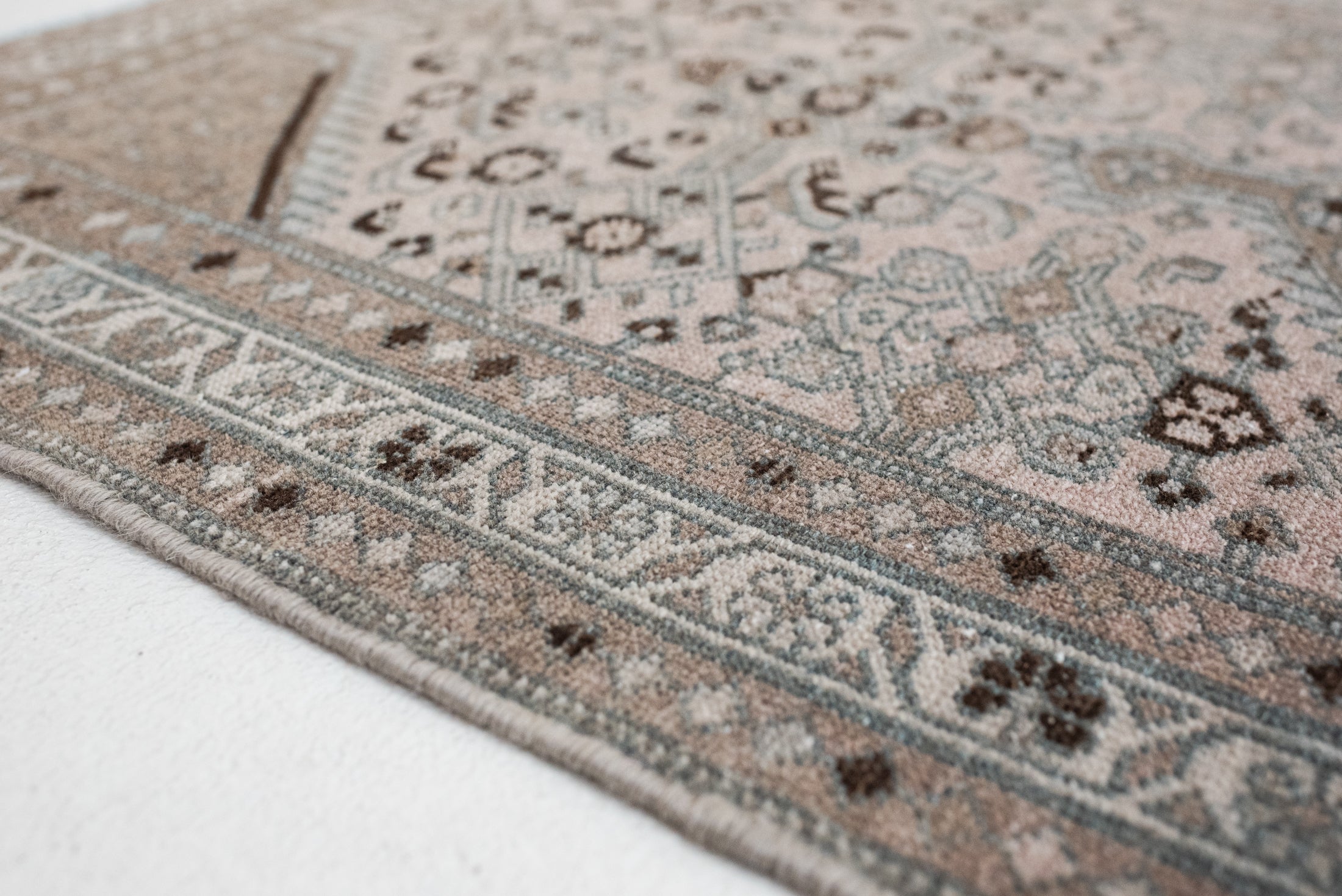 2&#39;6 x 4&#39;4 | CE-W-3486