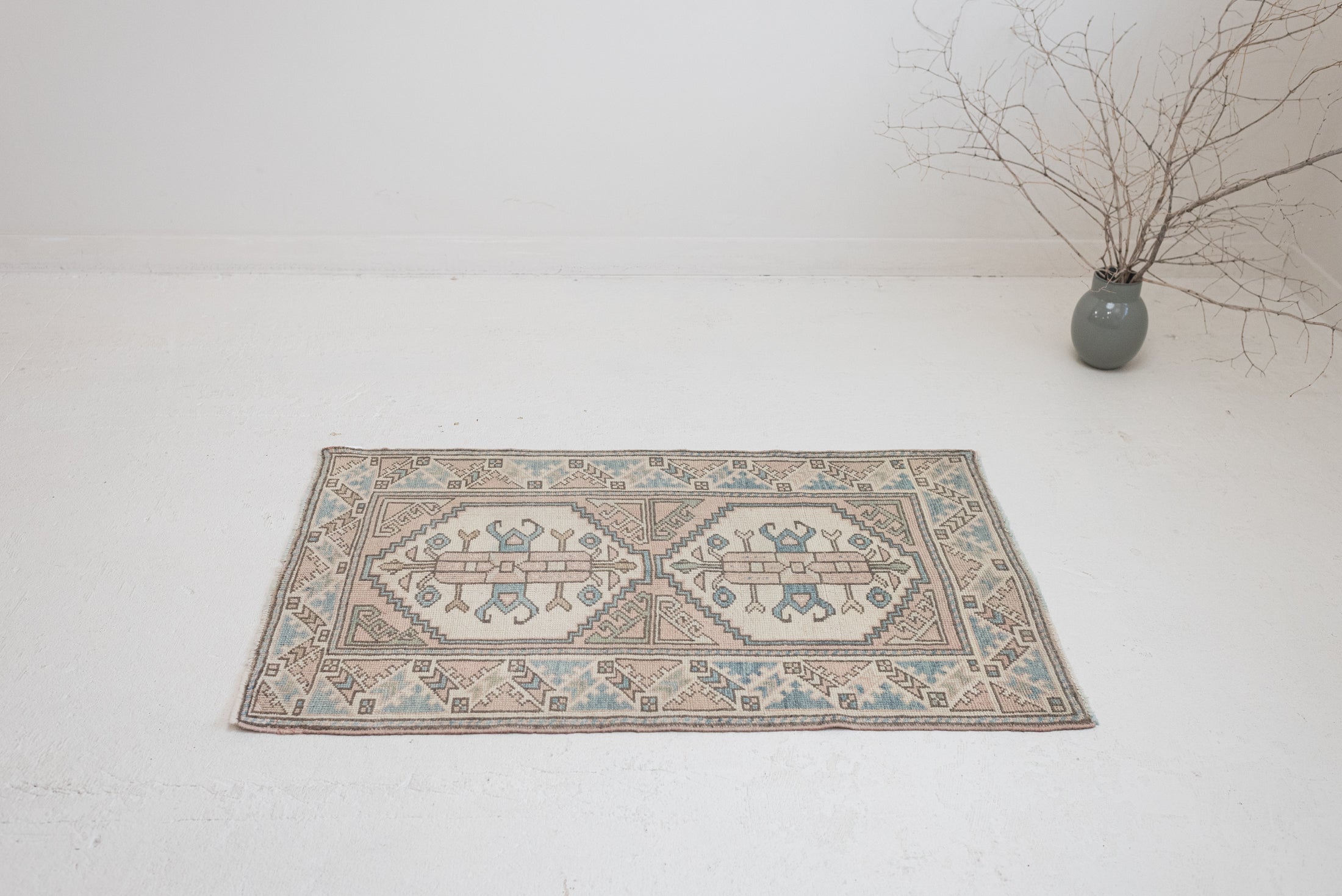 2&#39;7 x 4&#39;1 | CE-W-3466