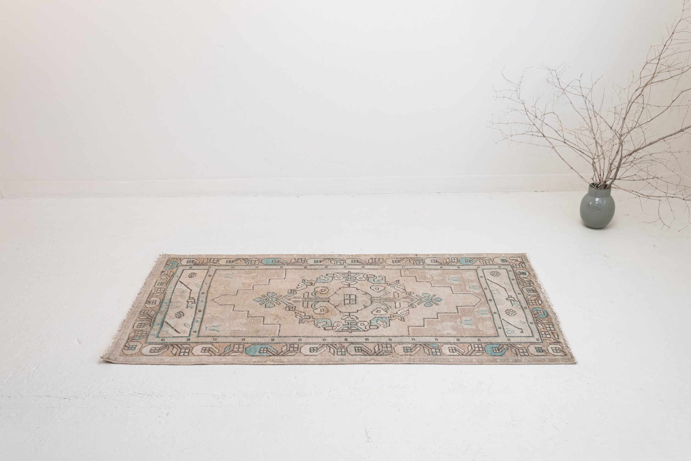 2&#39;9 x 5&#39;4 | W-3790