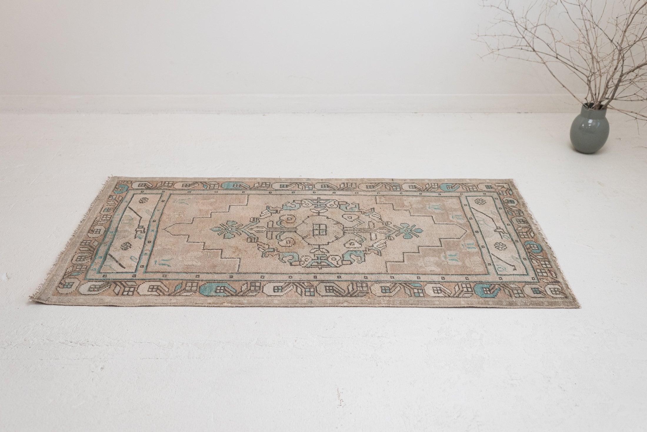 2&#39;9 x 5&#39;4 | W-3790