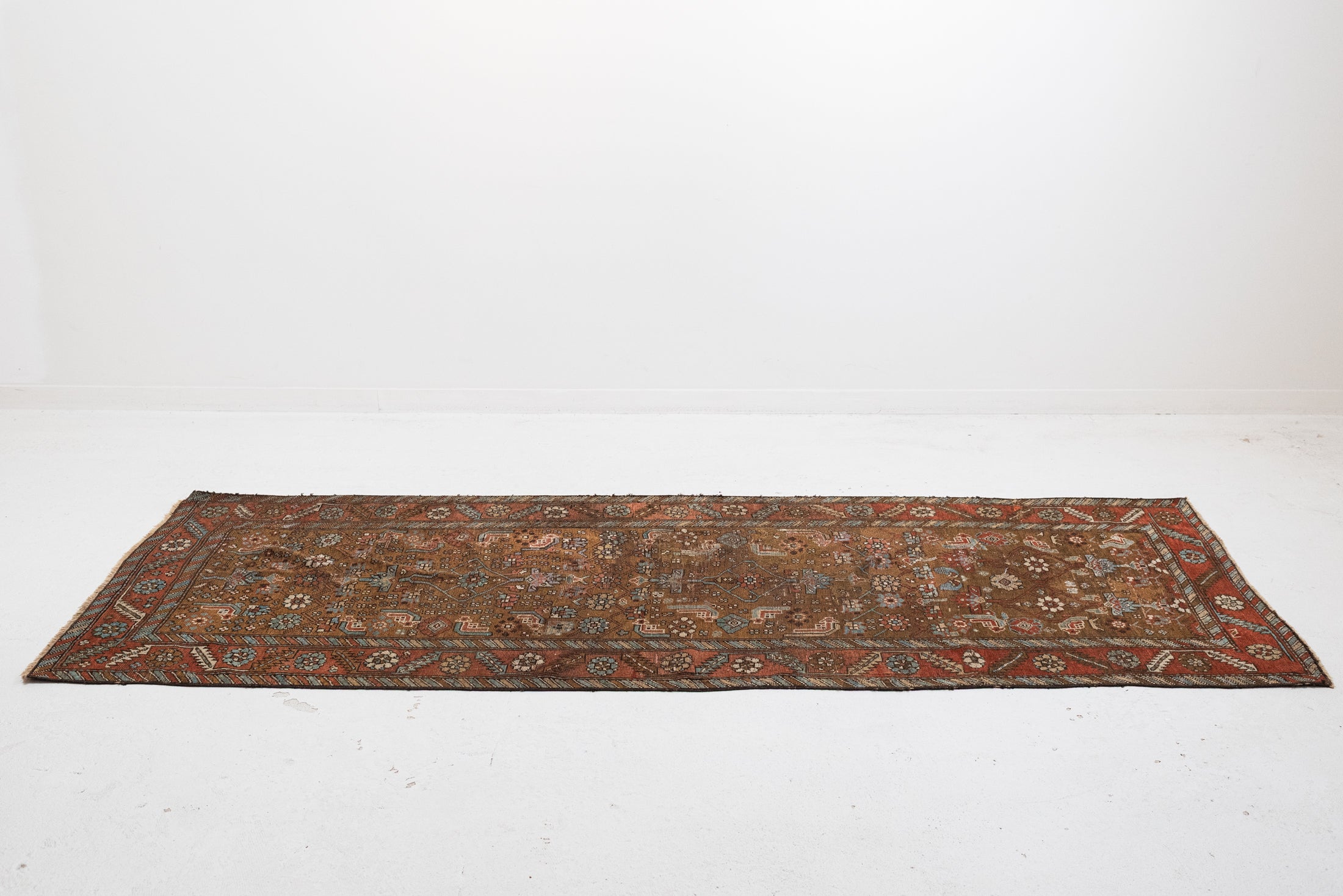 3'11 x 10'3 | R-4712