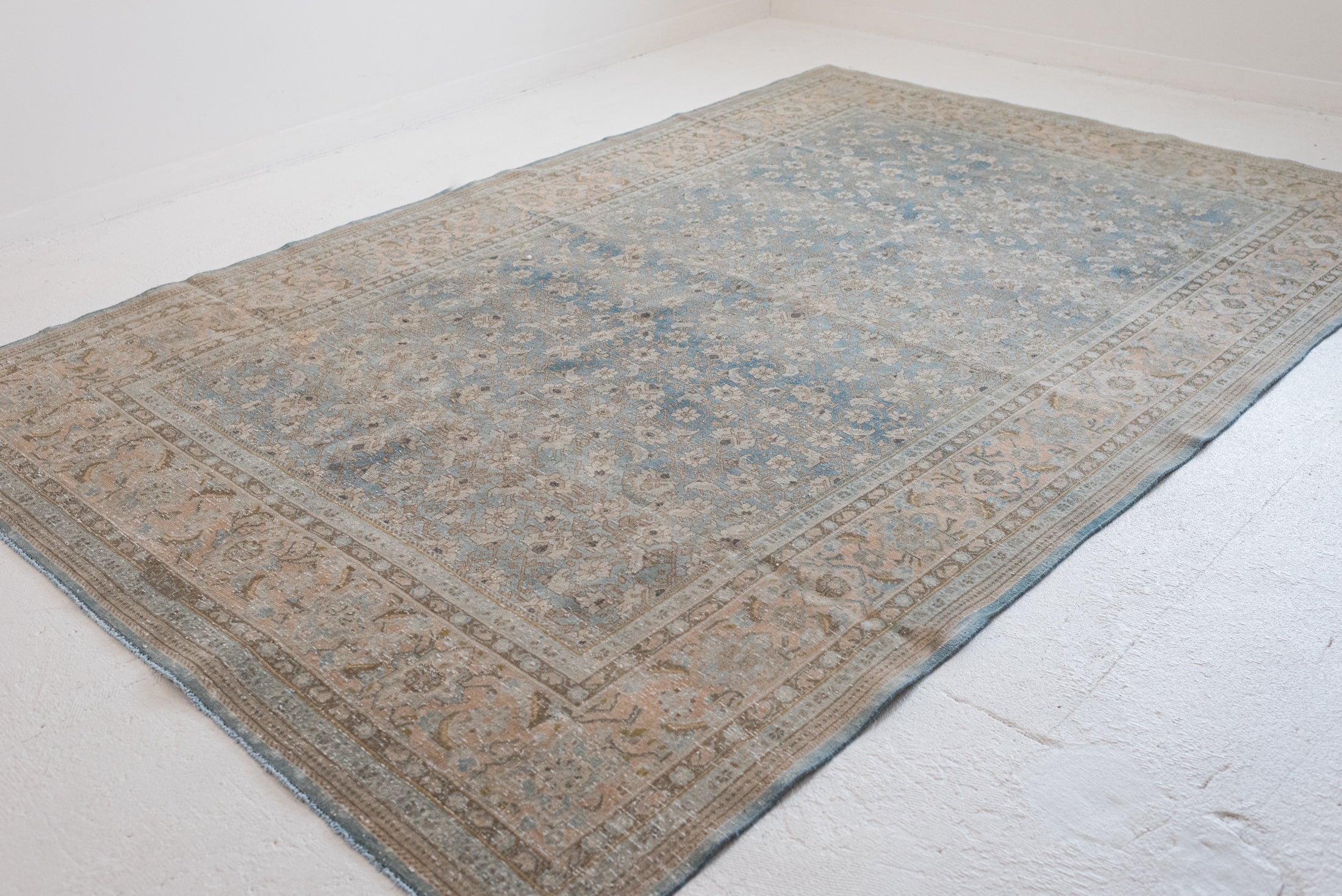 7’0 x 10'4 | Large Blue Vintage Tabriz | S-3736