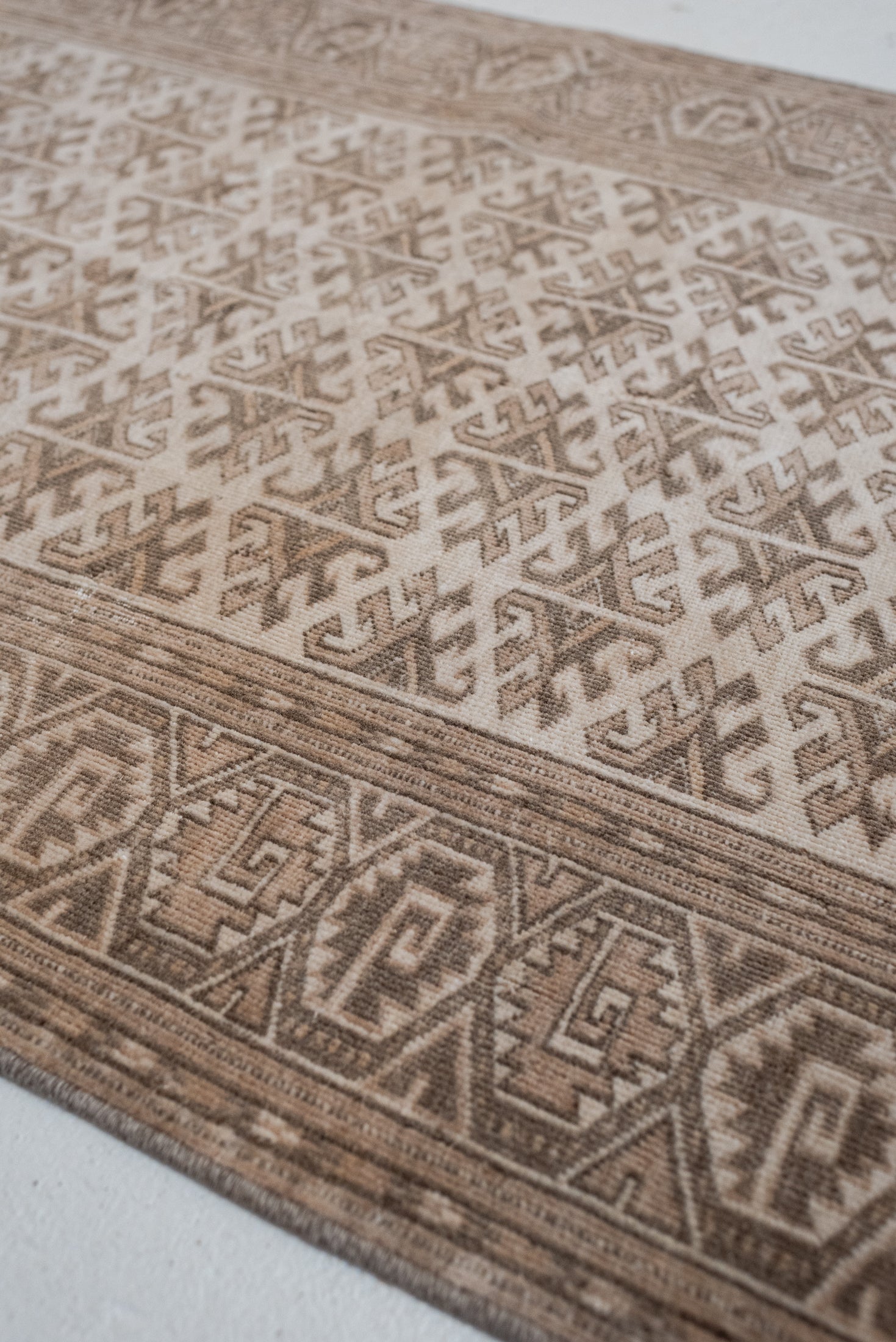 3'6 x 8'2 | Vintage Ivory Runner | R-3706