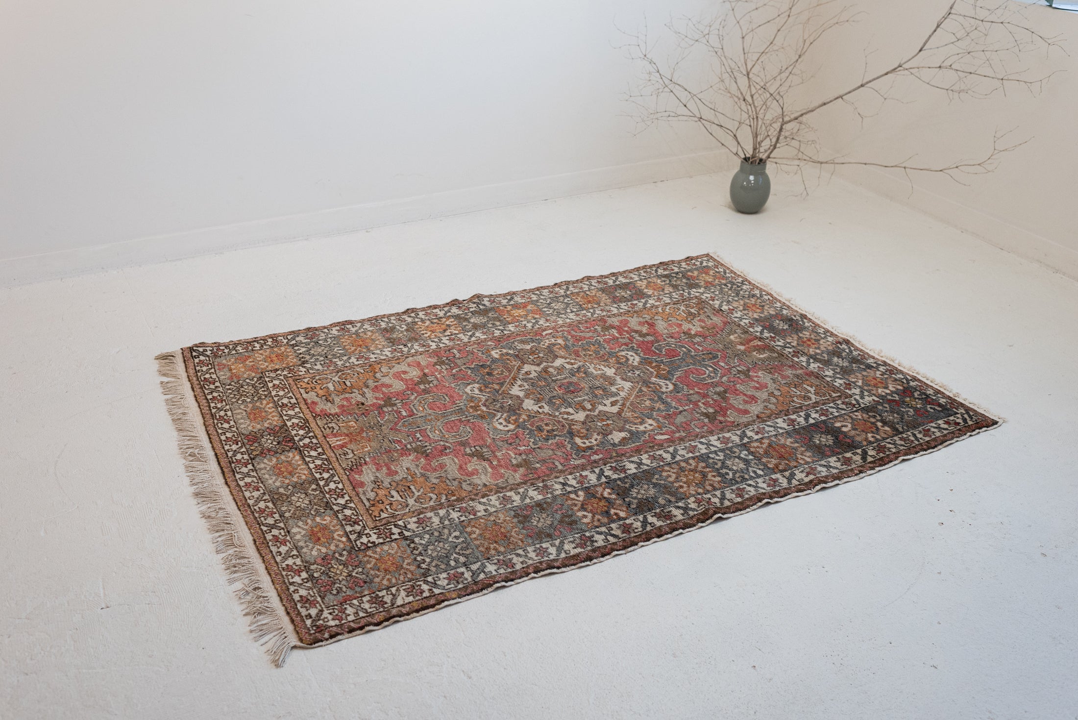 4'6 x 6'1 | CE-W-3469