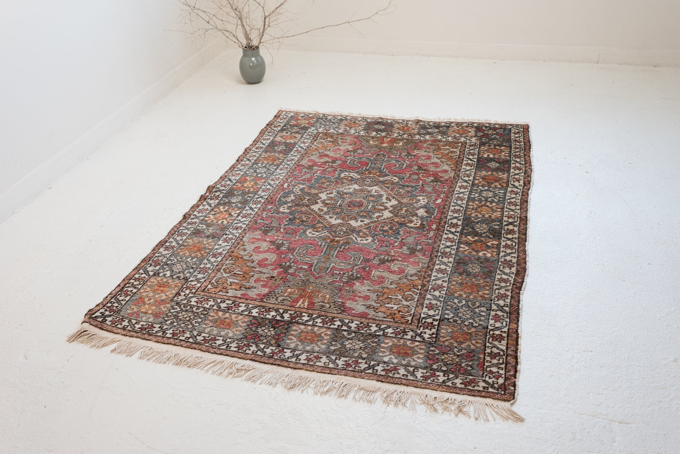 4'6 x 6'1 | CE-W-3469