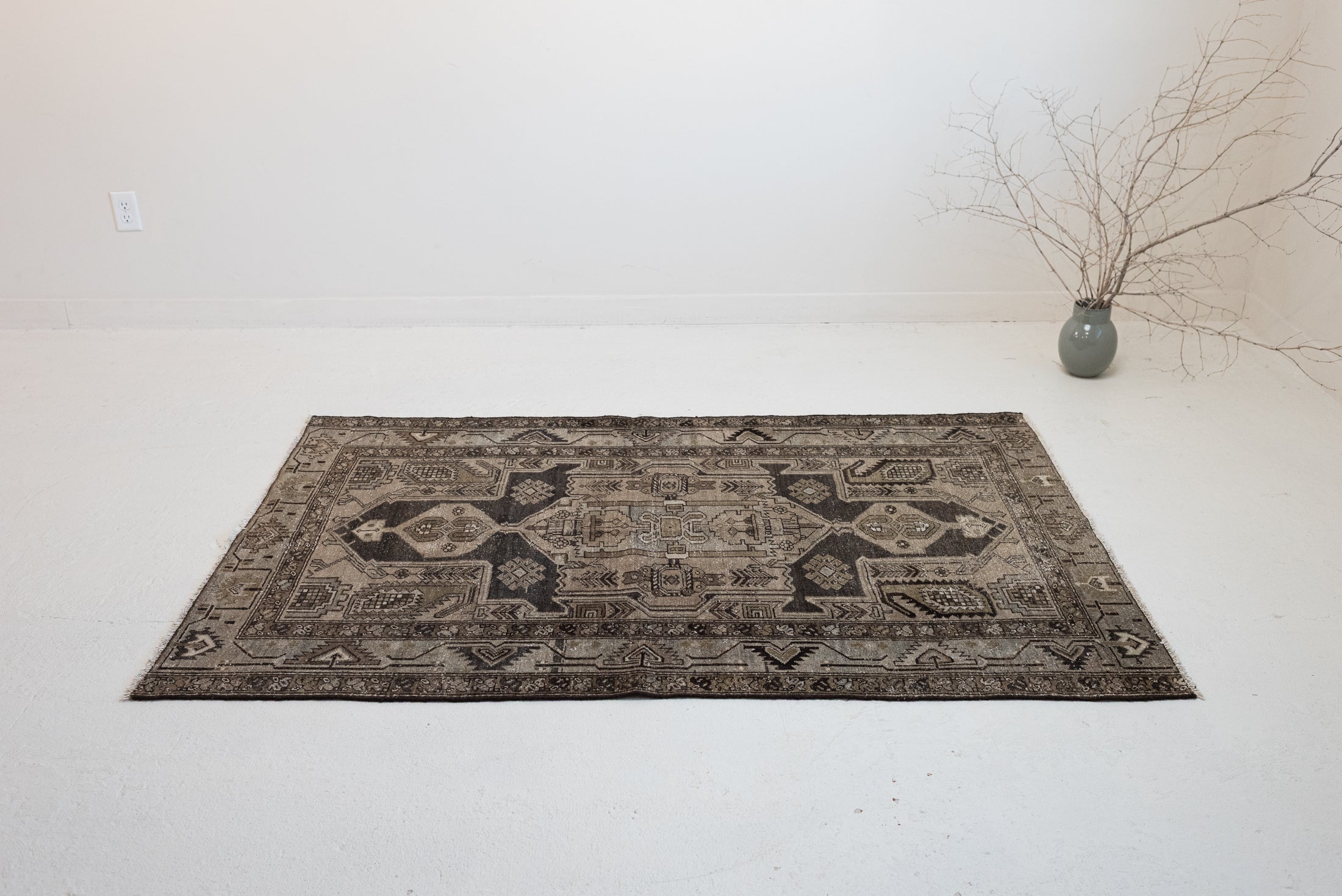 4'2 x 6'2 | Medium Espresso Malayer Rug | CE-W-3430