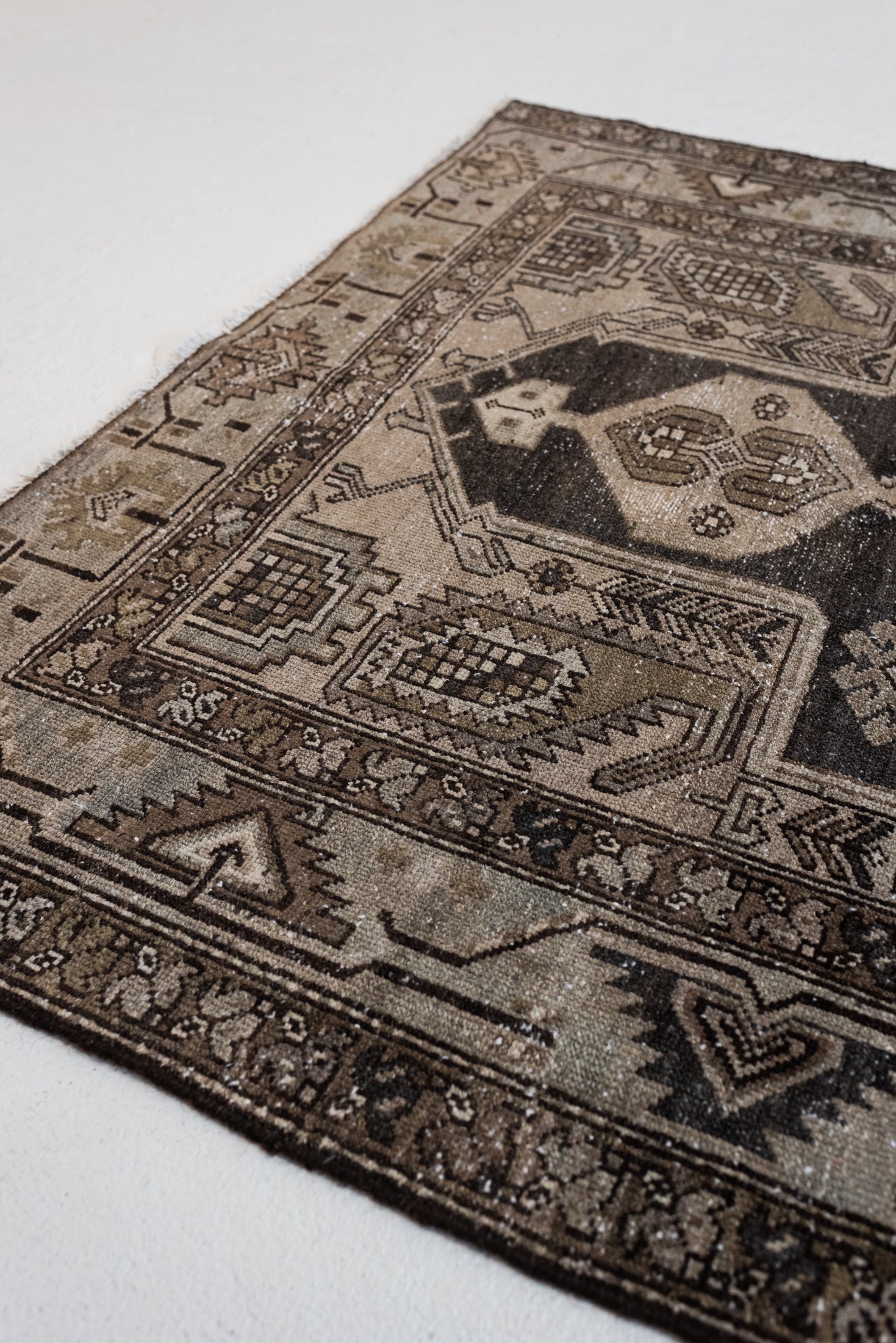 4'2 x 6'2 | Medium Espresso Malayer Rug | CE-W-3430