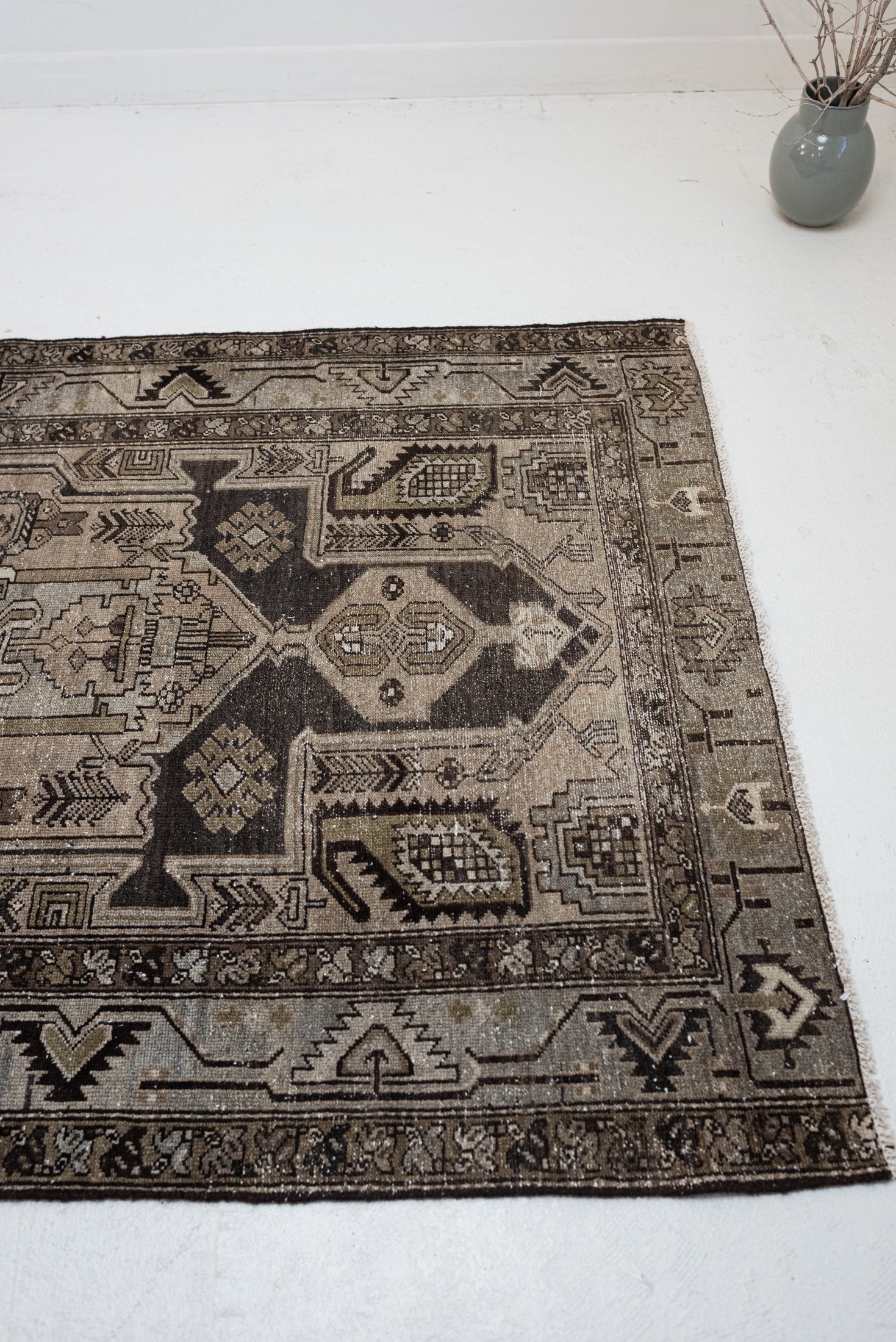 4'2 x 6'2 | Medium Espresso Malayer Rug | CE-W-3430