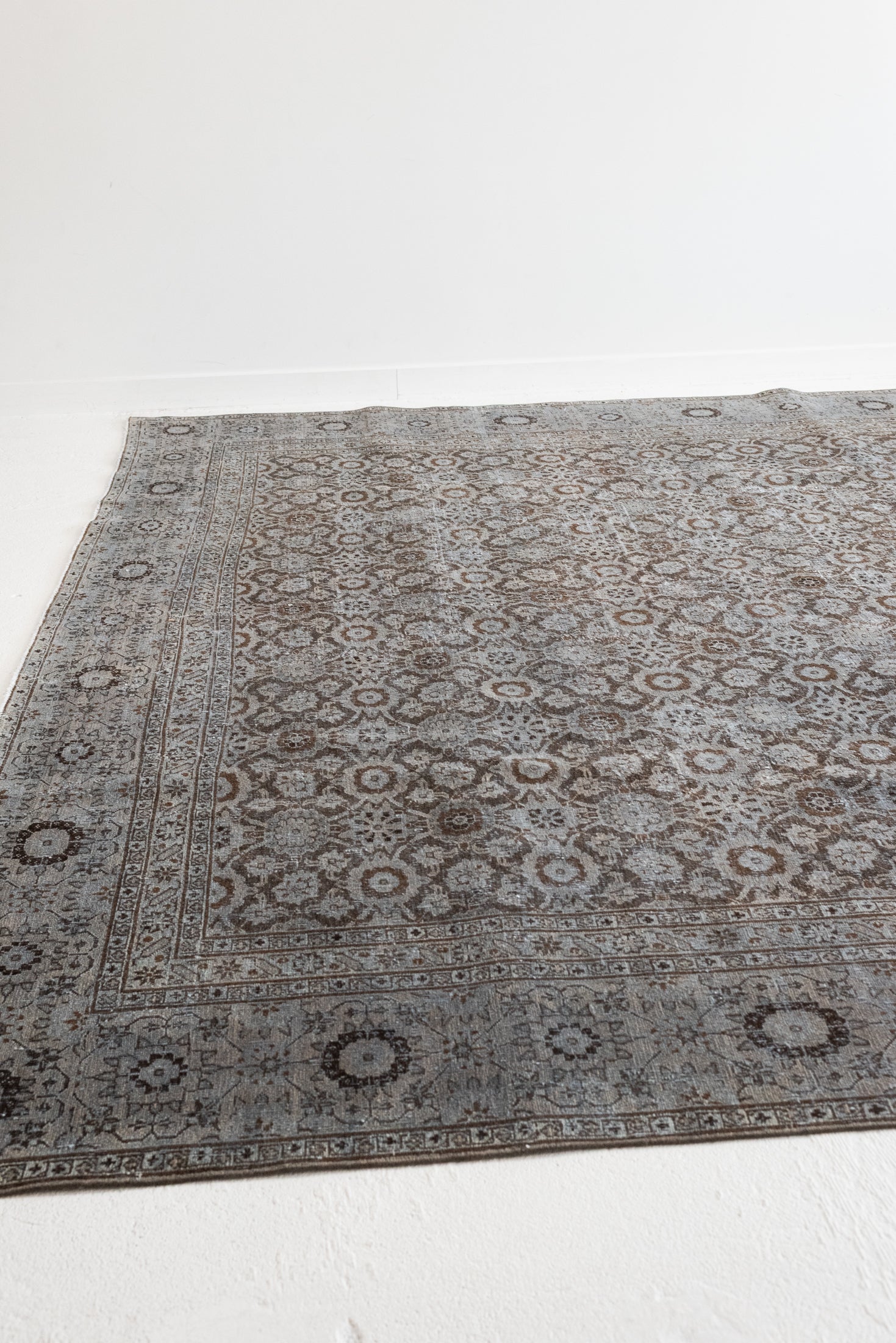 9'0 x 12'4 | CE-L-3392