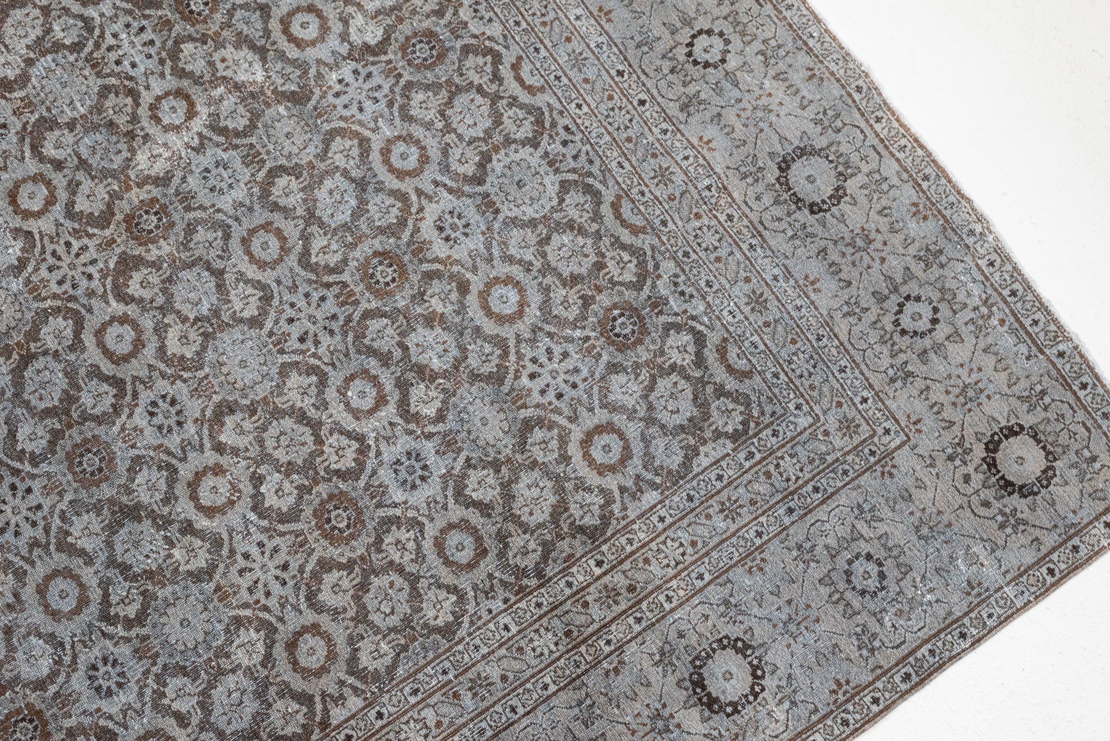 9'0 x 12'4 | CE-L-3392