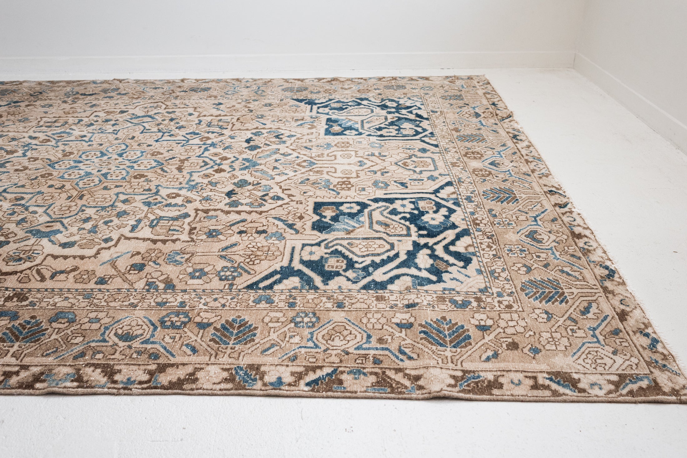 8'9 x 11'12 | CK-L-3748