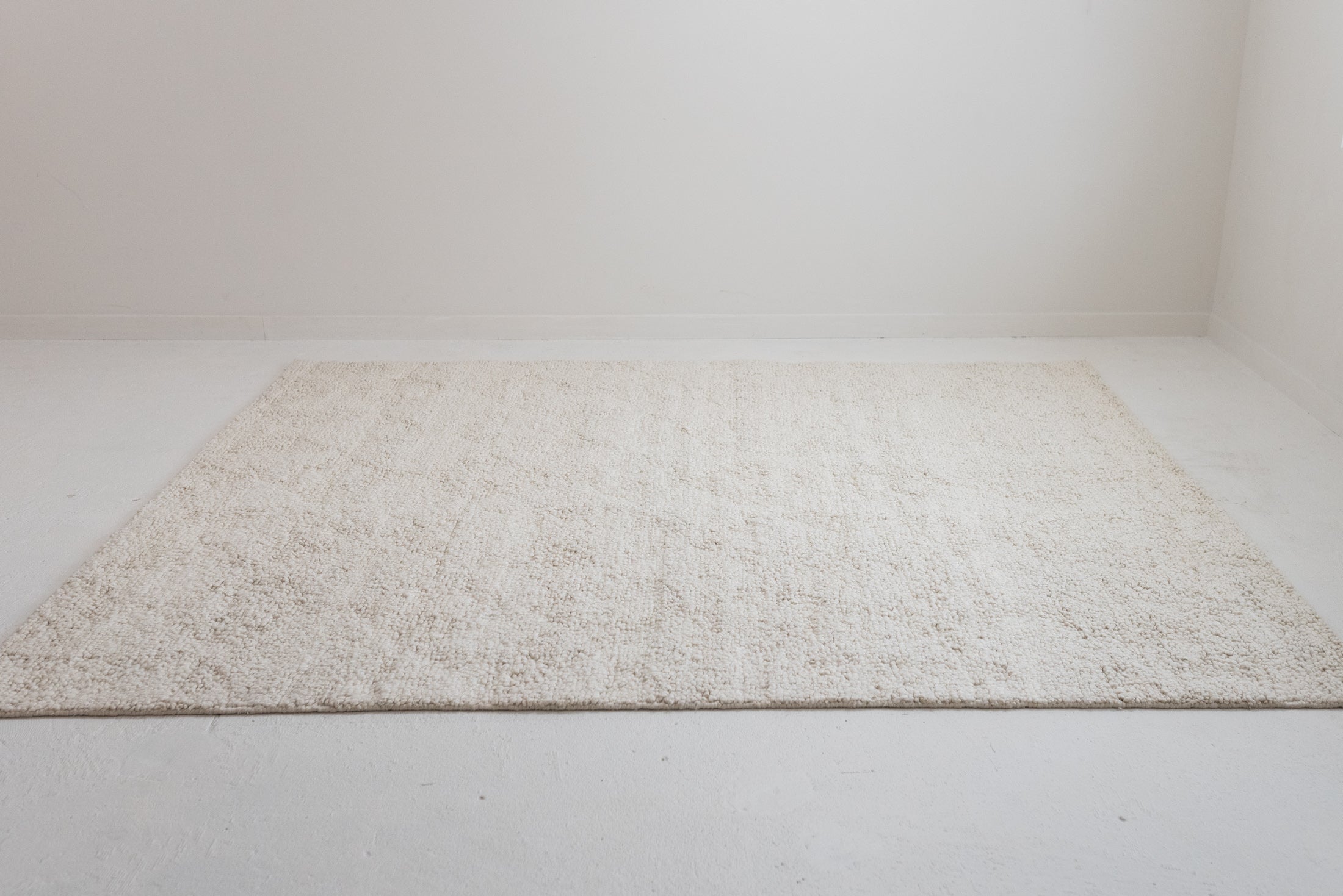 7&#39;10 x 9&#39;4 | Modern Chunky Wool Rug | L-2869 | Also Available in Custom Sizes