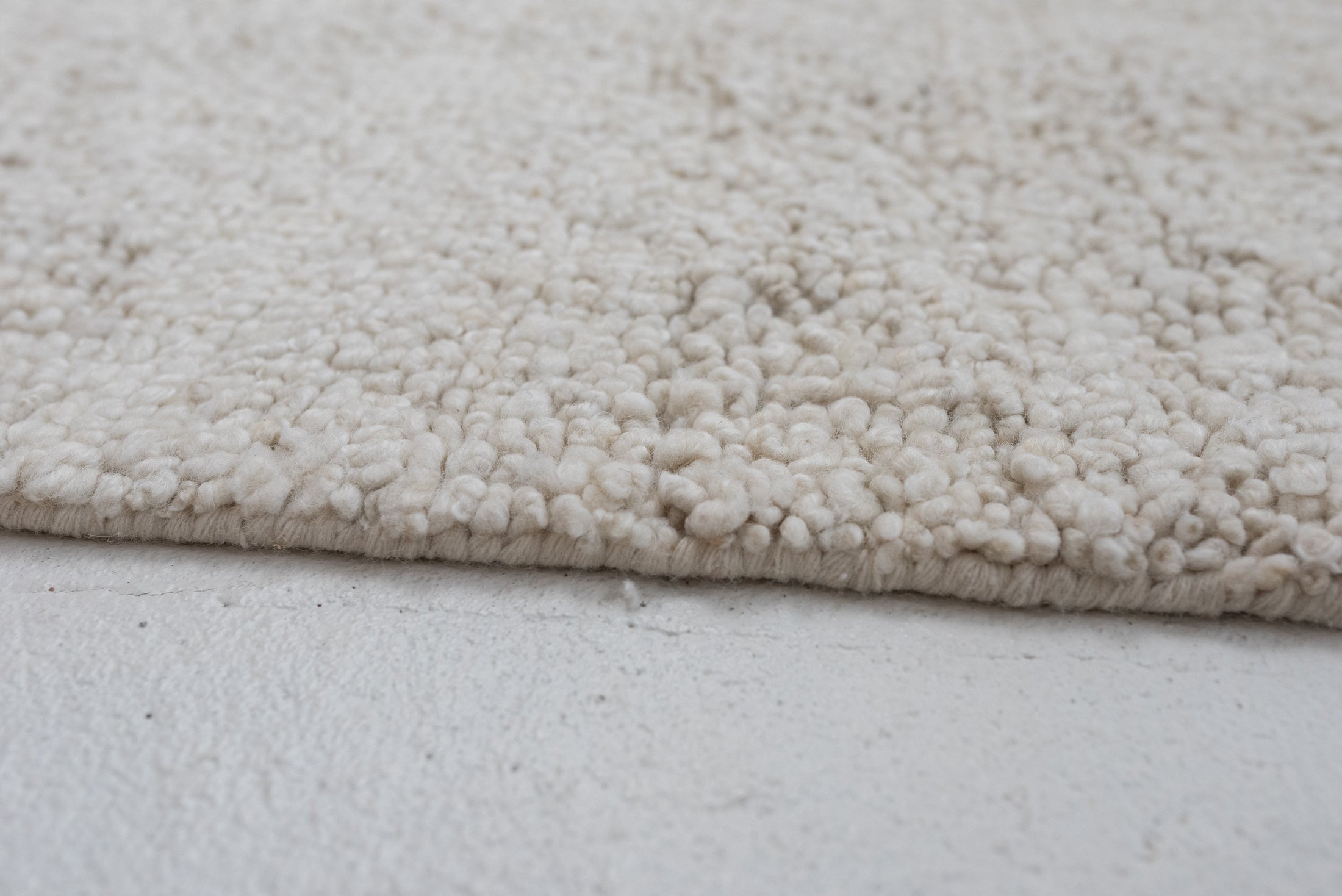 7&#39;10 x 9&#39;4 | Modern Chunky Wool Rug | L-2869 | Also Available in Custom Sizes