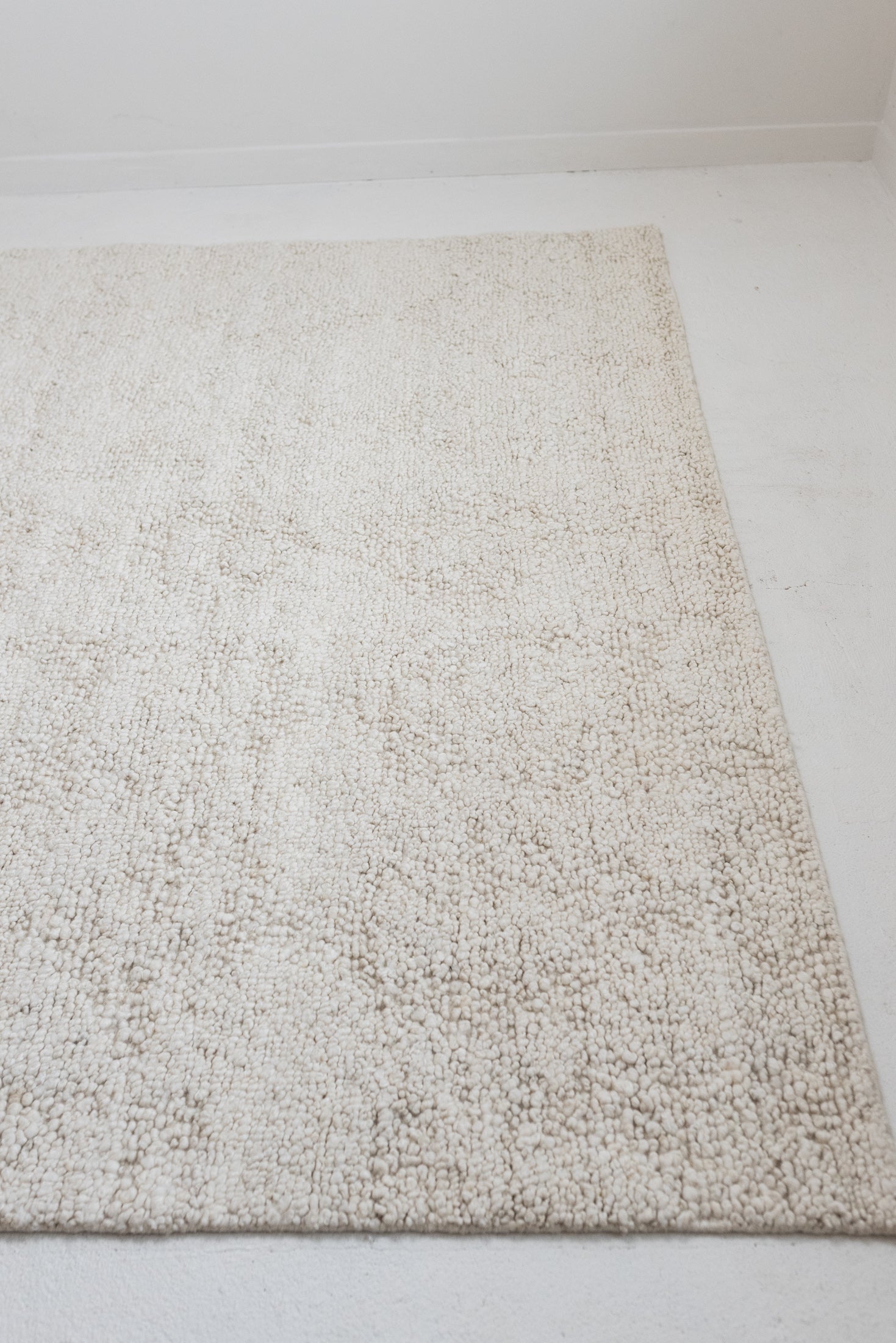 7&#39;10 x 9&#39;4 | Modern Chunky Wool Rug | L-2869 | Also Available in Custom Sizes