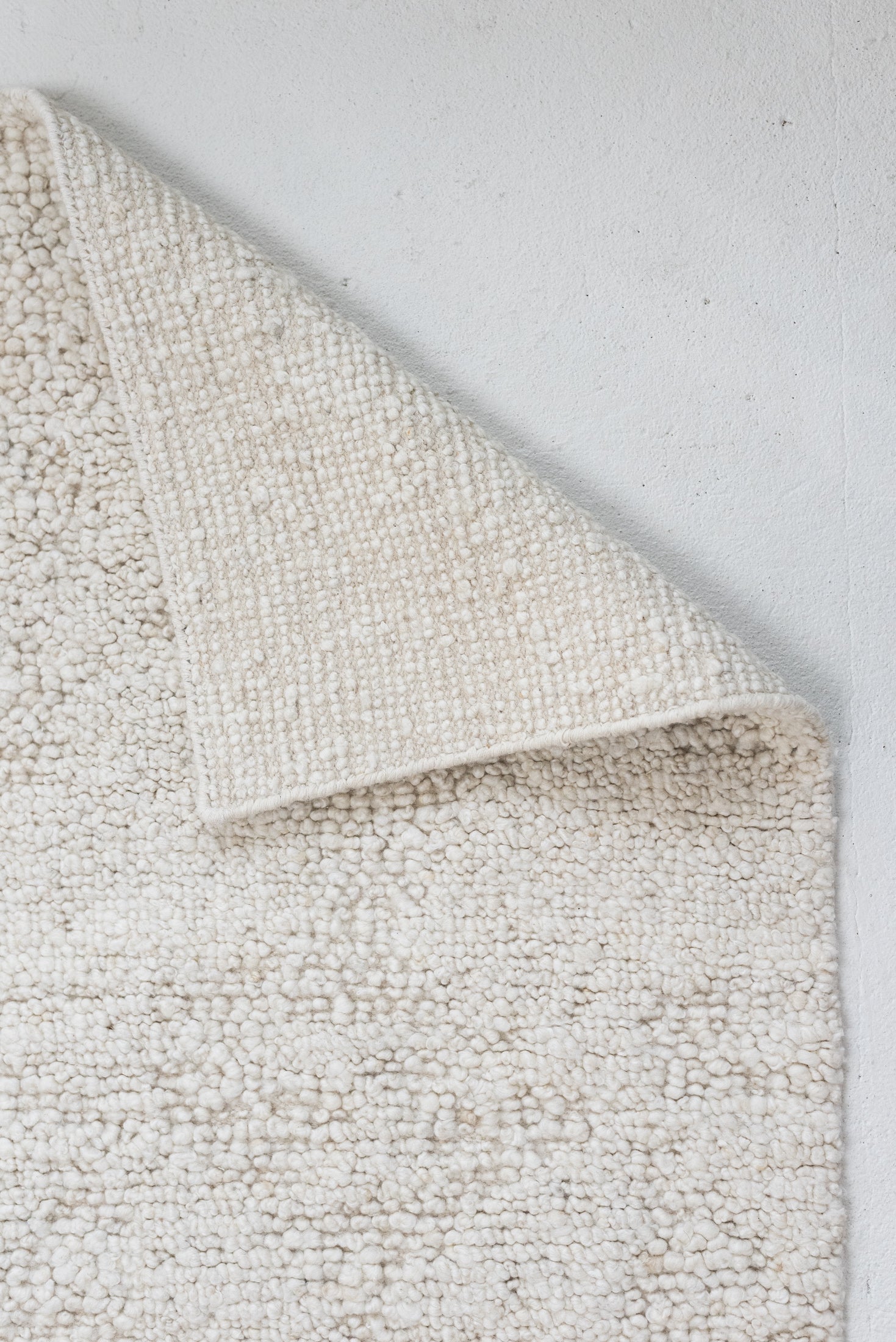 7&#39;10 x 9&#39;4 | Modern Chunky Wool Rug | L-2869 | Also Available in Custom Sizes