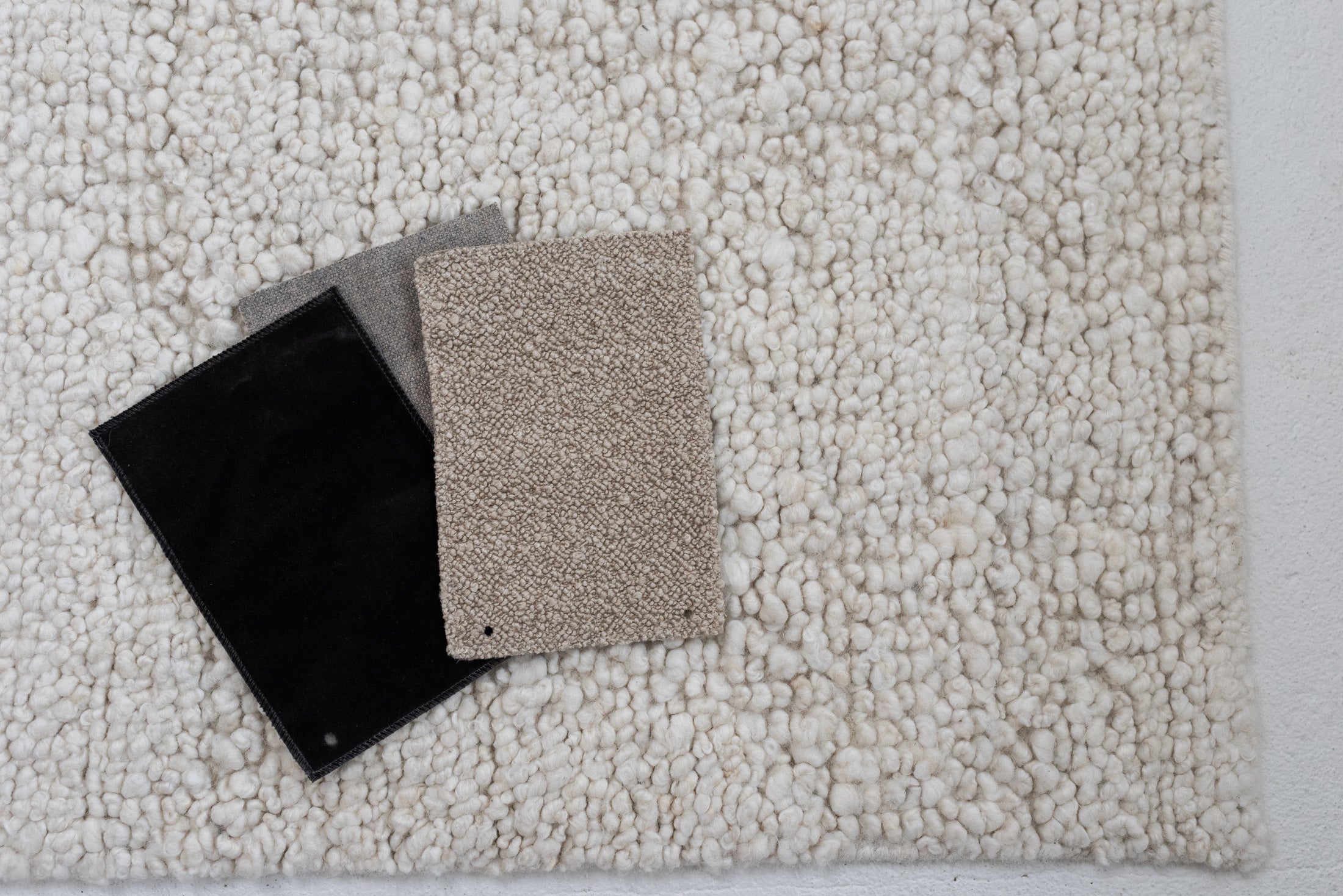 7&#39;10 x 9&#39;4 | Modern Chunky Wool Rug | L-2869 | Also Available in Custom Sizes