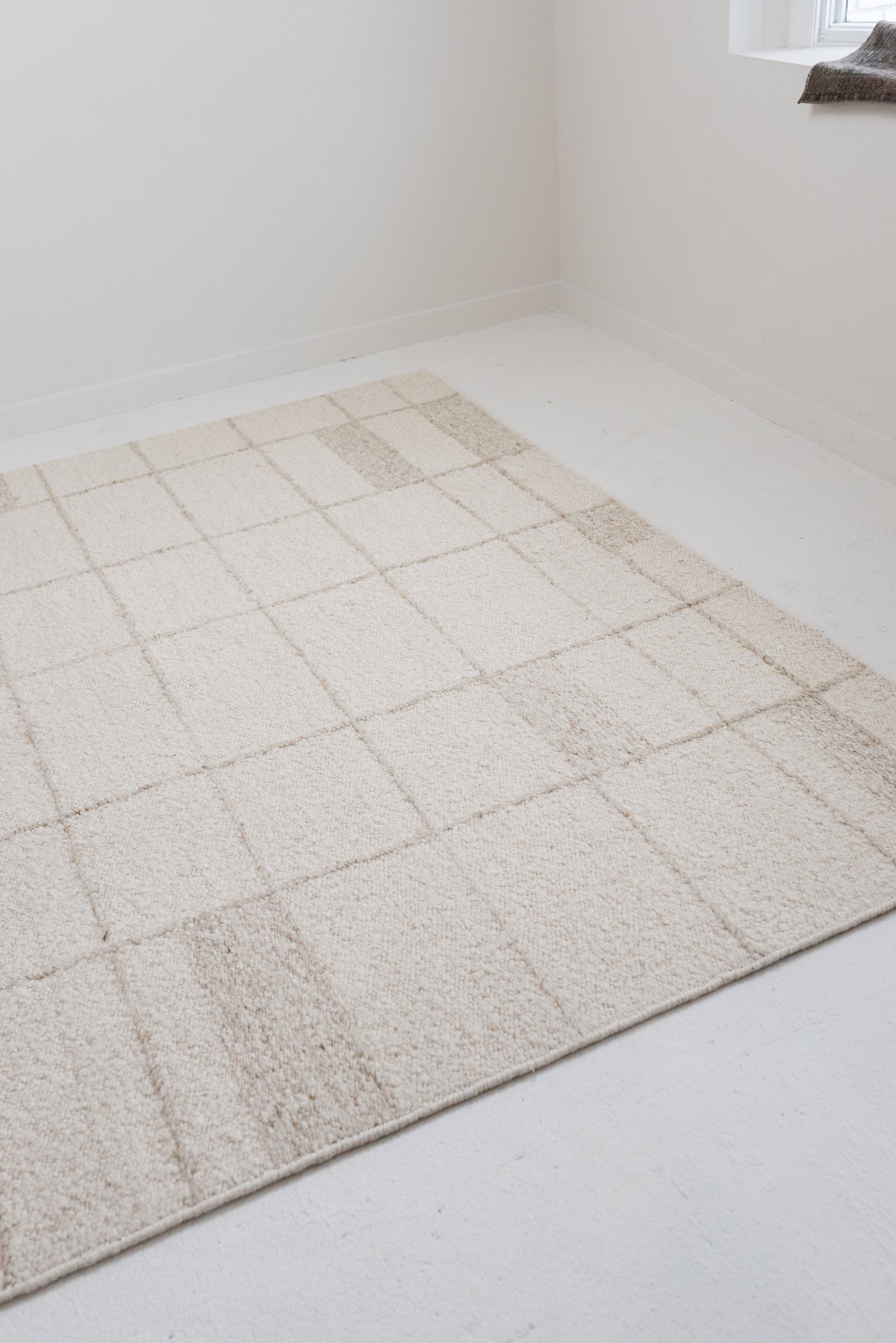 8&#39;0 x 9&#39;10 | Chunky Wool Rug | L-2868 | Also Available in Custom Sizes