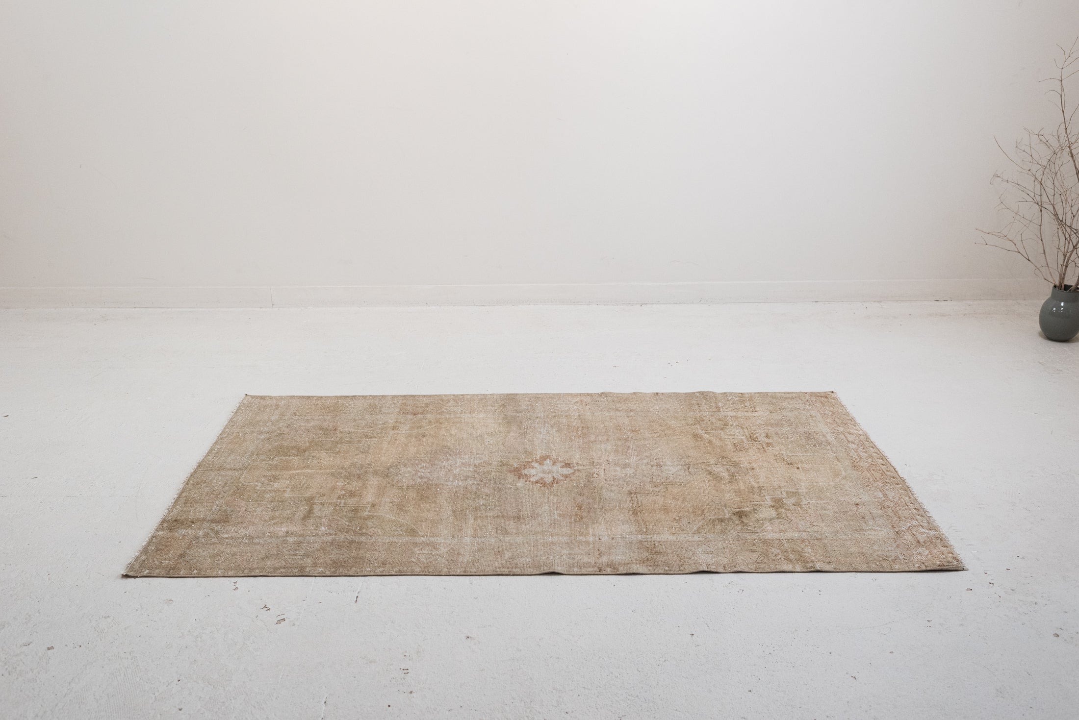 3'10 x 6'7 | N-4744