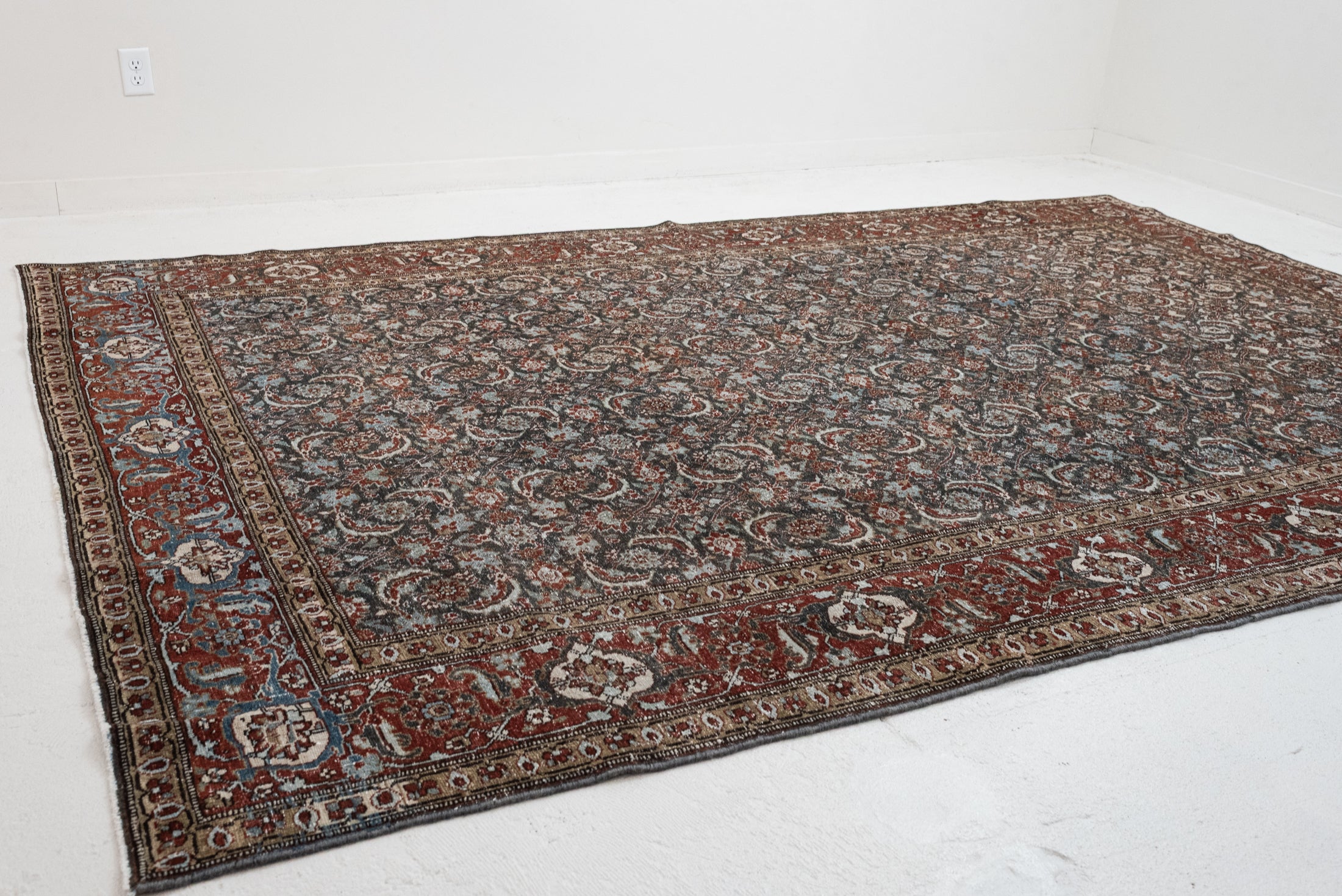 7'4 x 10'10 | CE-V-3384