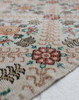 5'7 x 9'7 | Vintage Floral Rug | B-2811