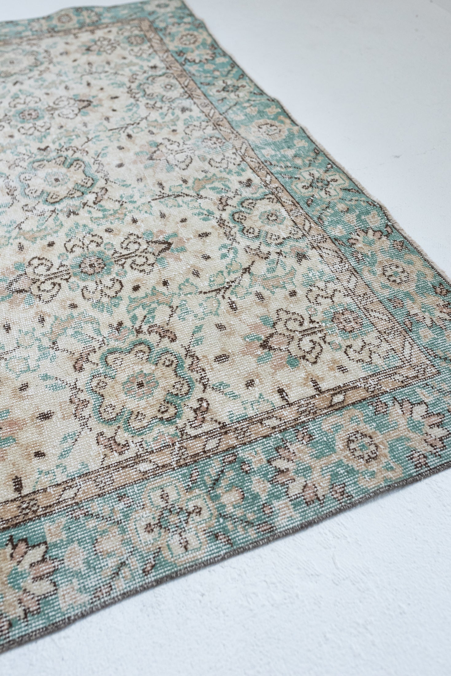 6&#39;2 x 10&#39;0 | Muted Aqua Large Vintage Rug | C-2808