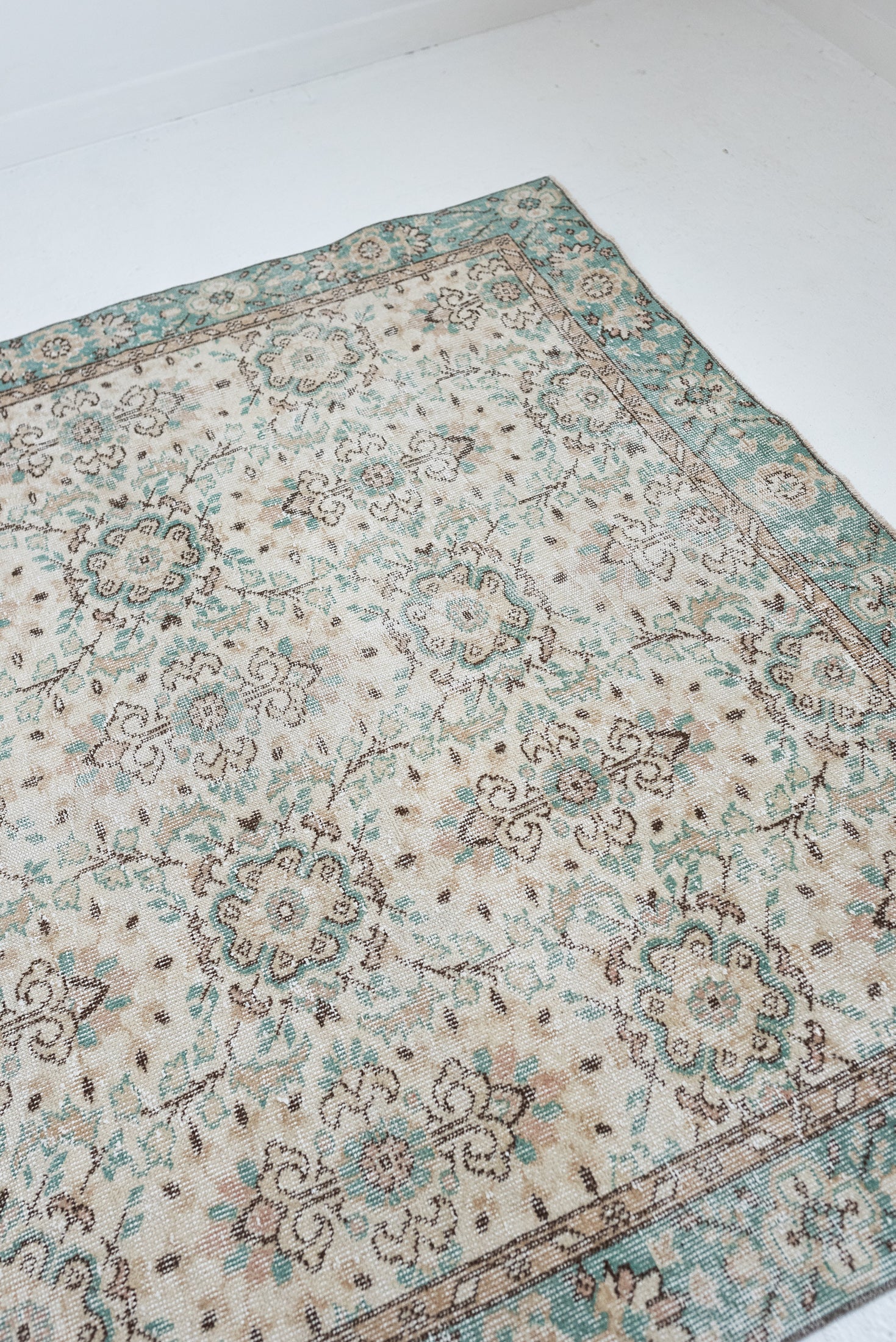 6&#39;2 x 10&#39;0 | Muted Aqua Large Vintage Rug | C-2808