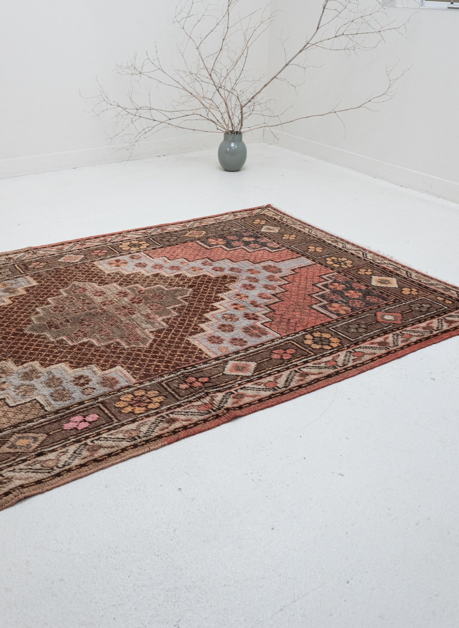 4'4 x 7'2 | CE-W-3359