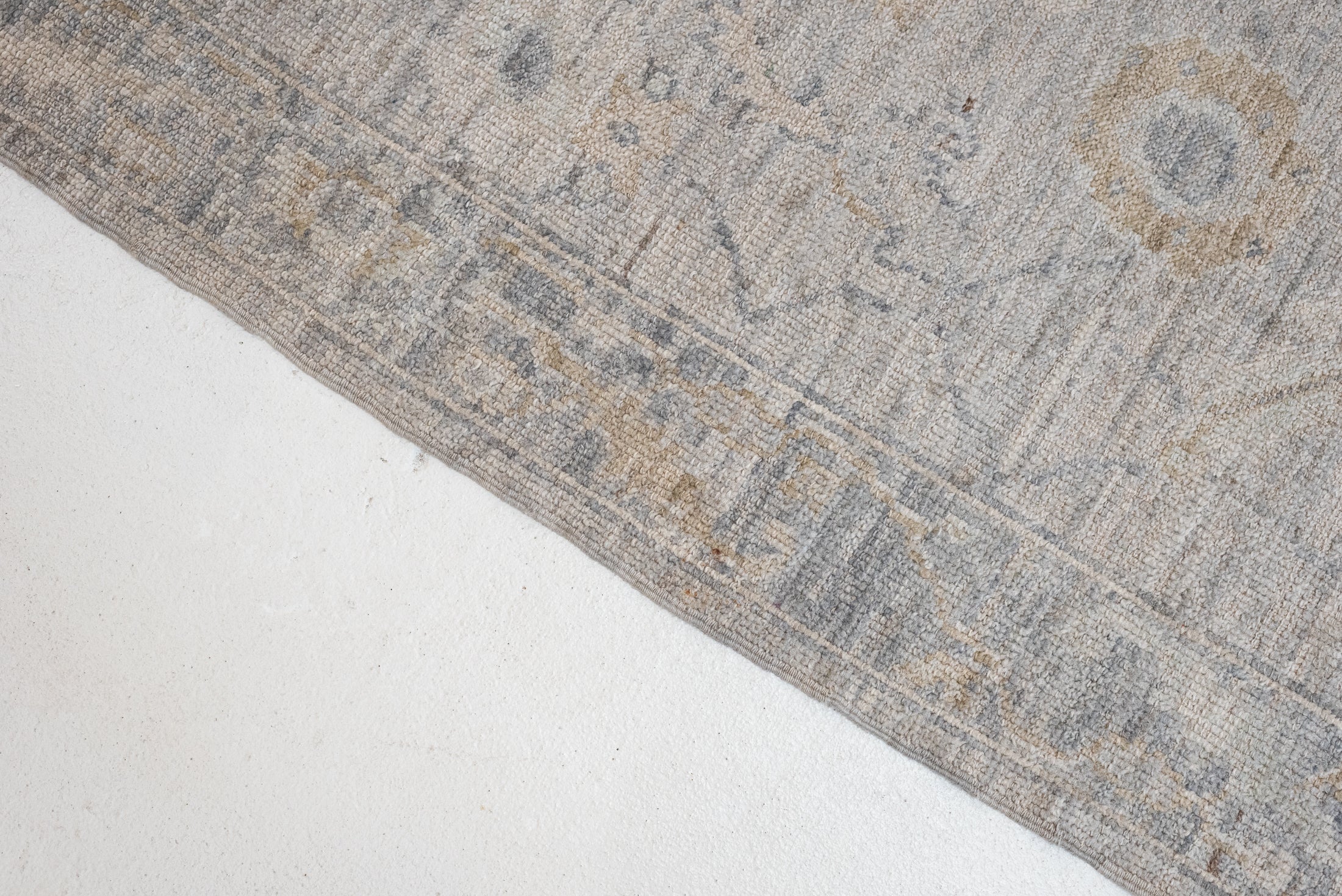 2'8 x 13'6 | CS-R-3802