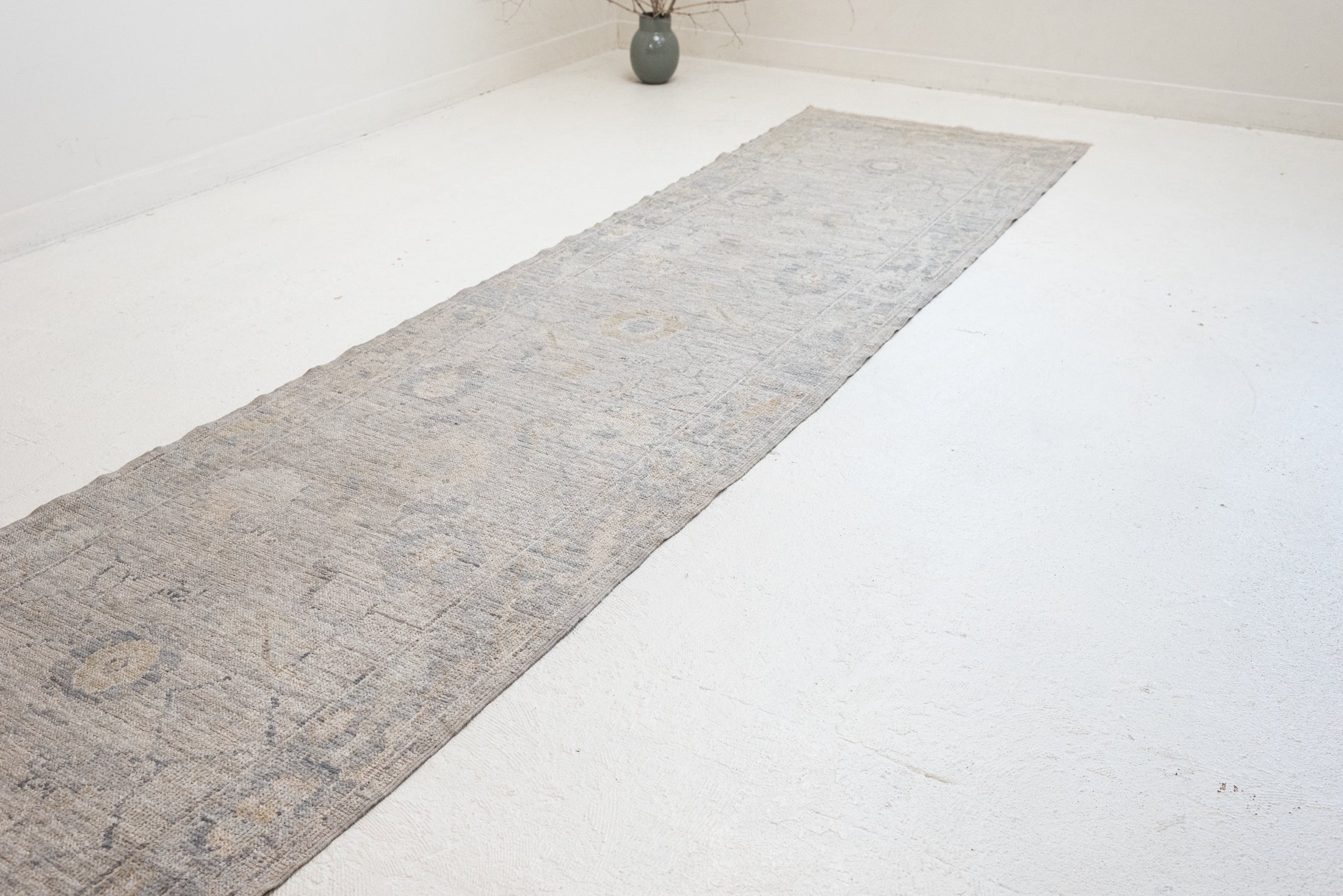 2'8 x 13'6 | CS-R-3802