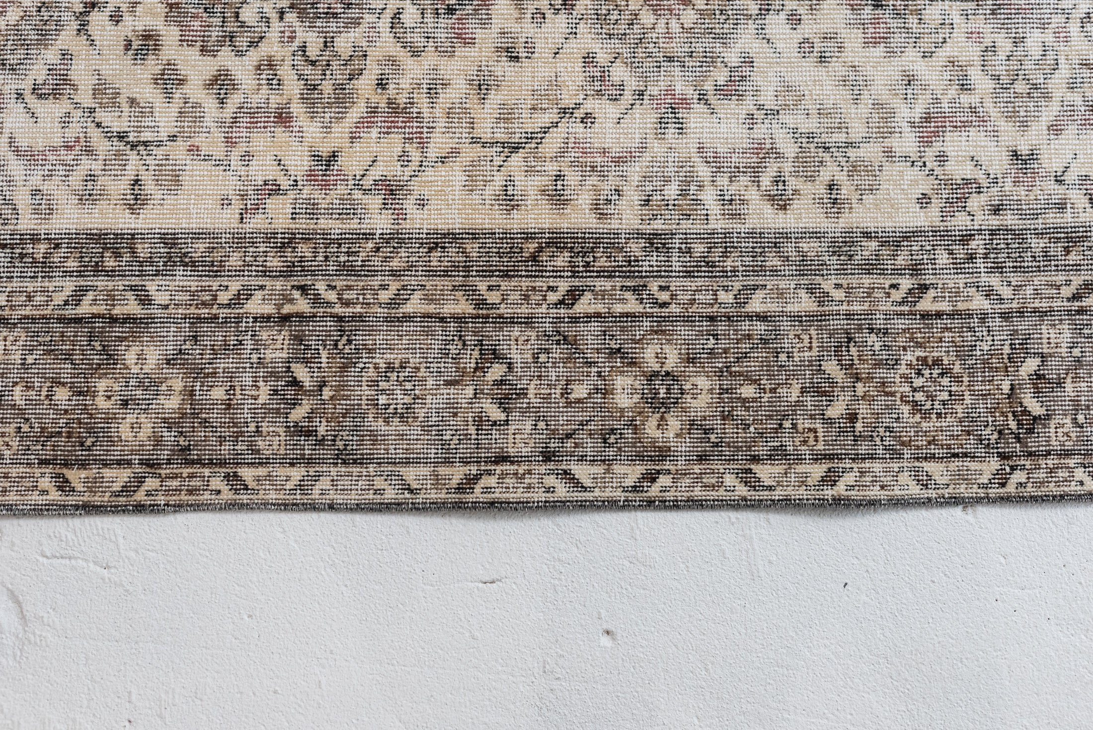 6&#39;8 x 9&#39;11 | Oatmeal Vintage Rug | V-2799