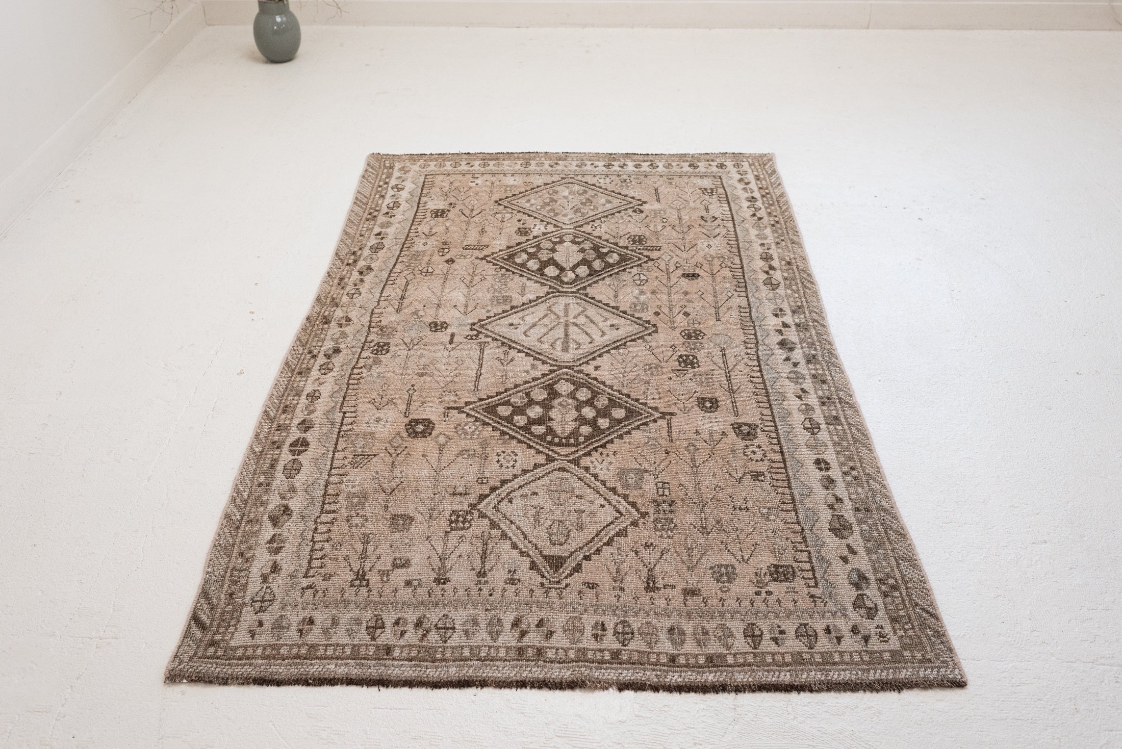 3'9 x 6'2 | CE-W-3444