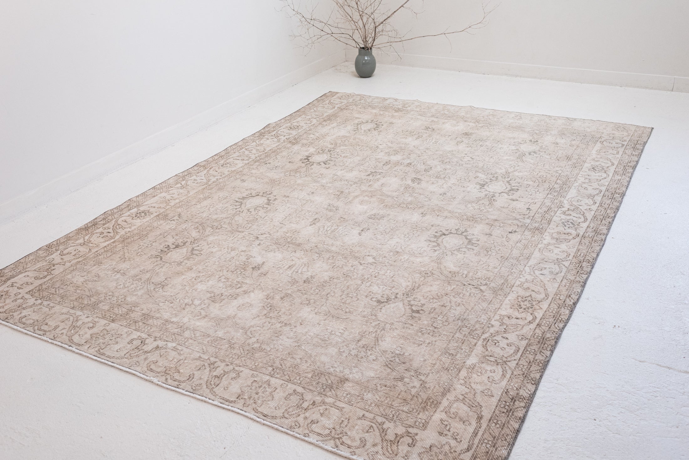 6'9 x 9'5 | Large 1940s Oushak Rug | CE-S-3371