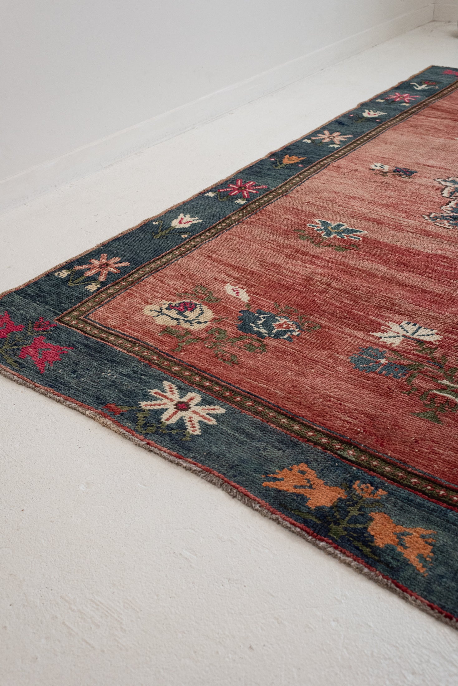 6'5 X 8'10 | Large Colorful Vintage Oushak | C-3726