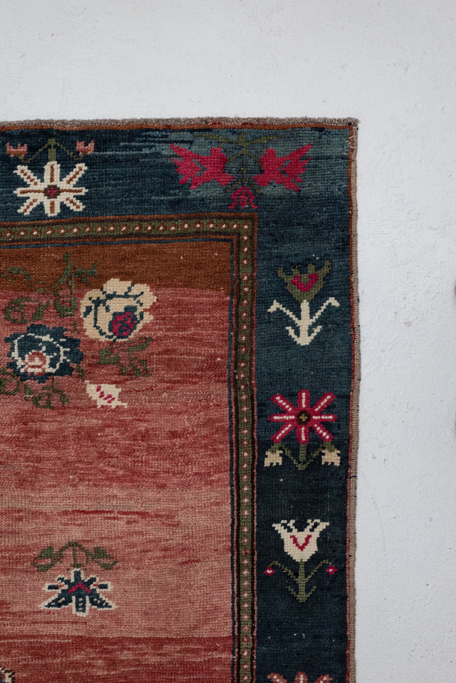 6'5 X 8'10 | Large Colorful Vintage Oushak | C-3726