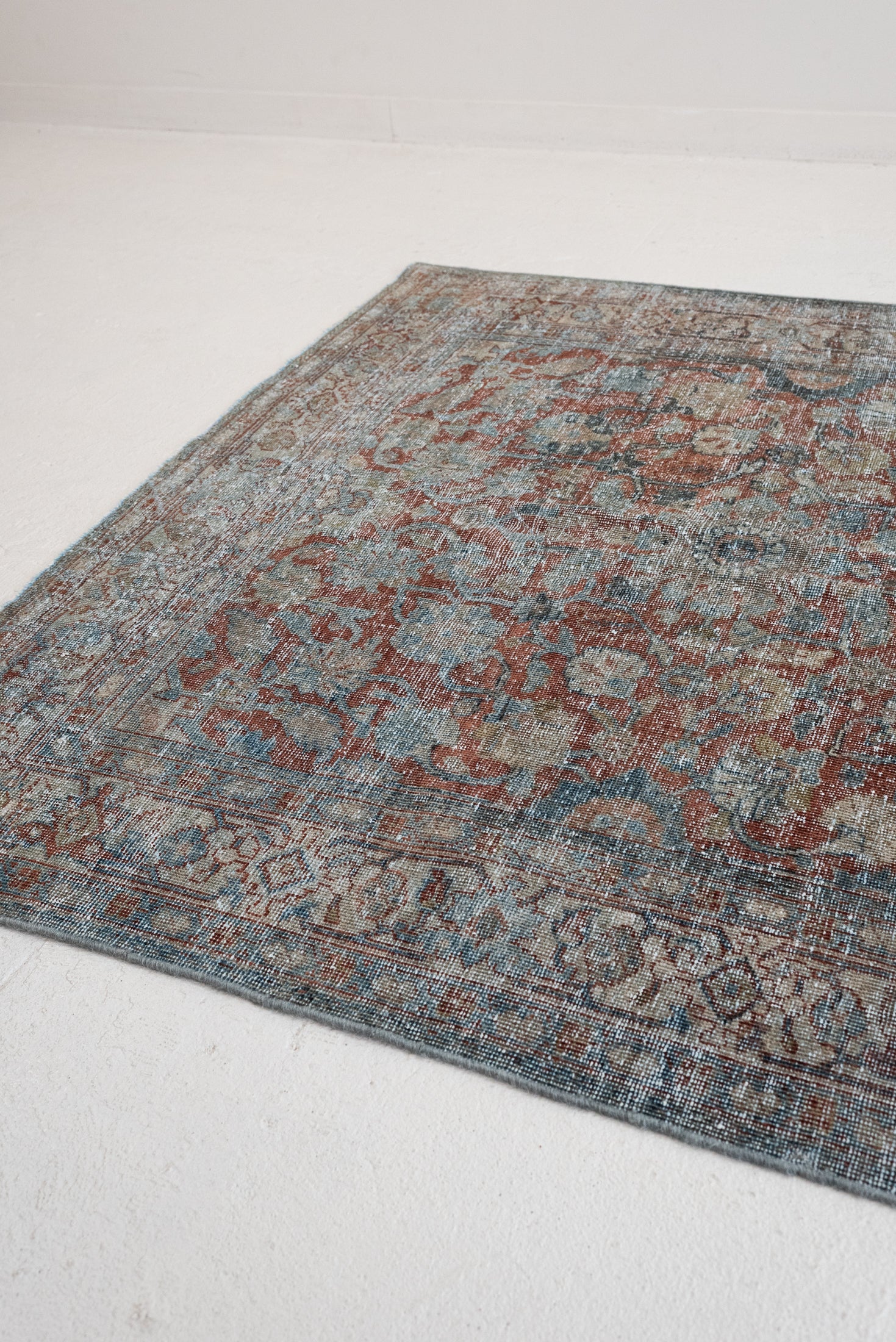 5'0 x 7'9 | Large Distressed Mahal | CE-B-3358