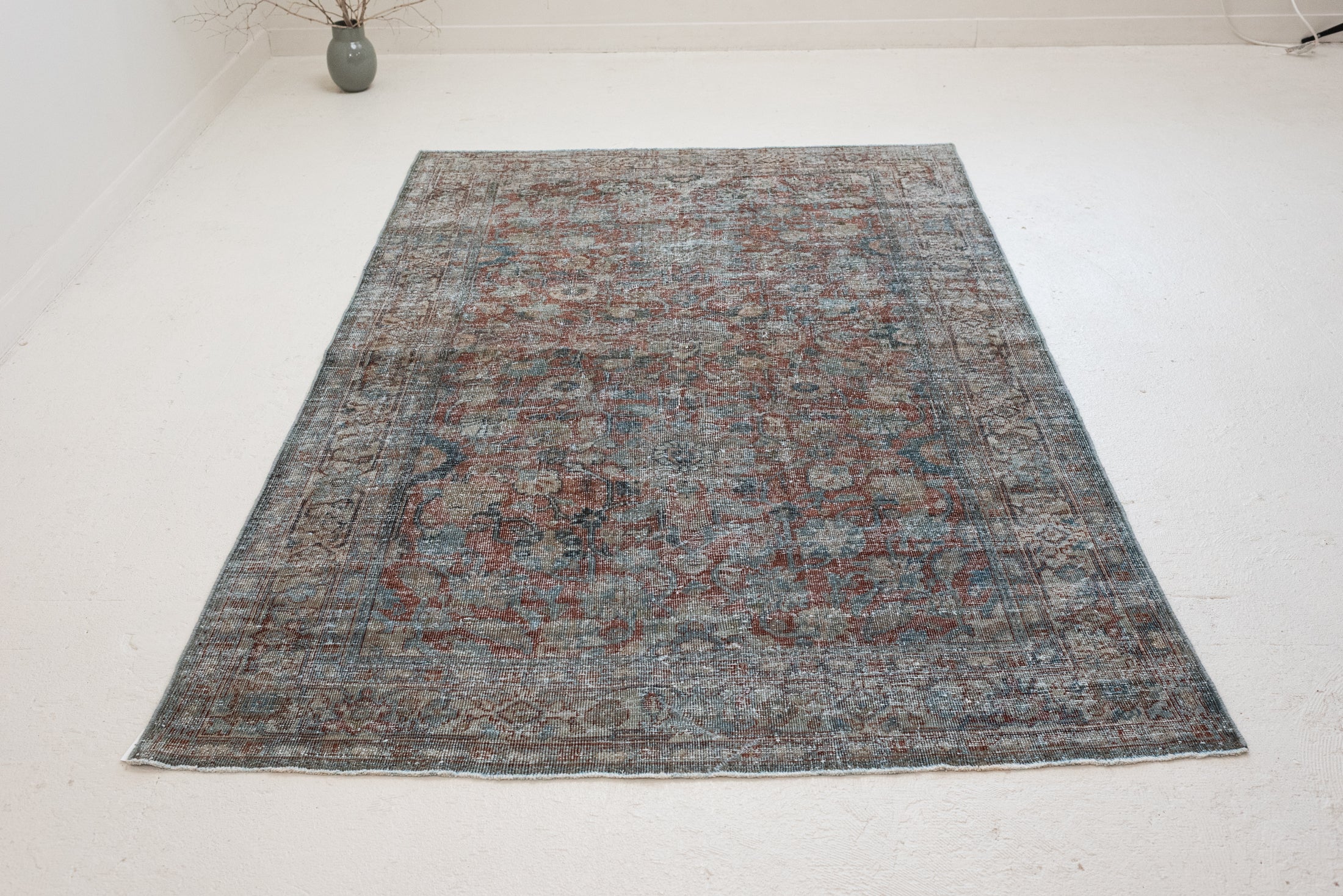 5'0 x 7'9 | Large Distressed Mahal | CE-B-3358