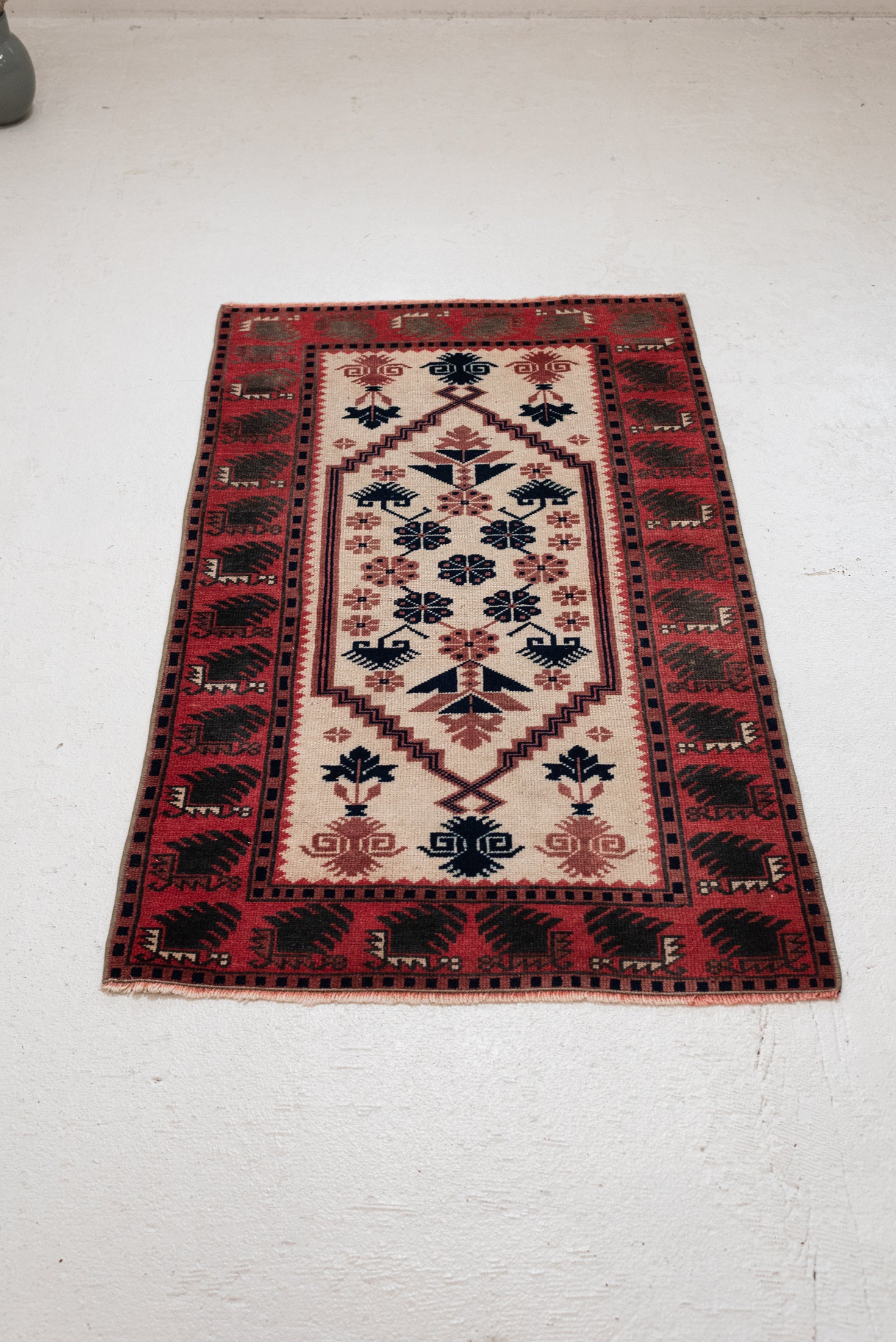 2'8 x 4'4 | CE-W-4773