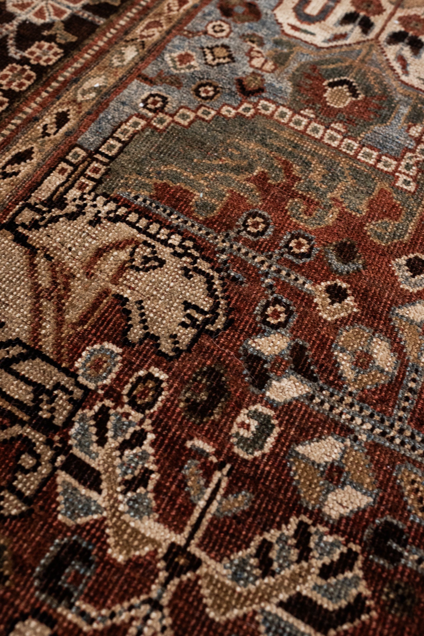 5'4 x 8'0 | Large 1940s Shiraz Rug | CE-B-3368