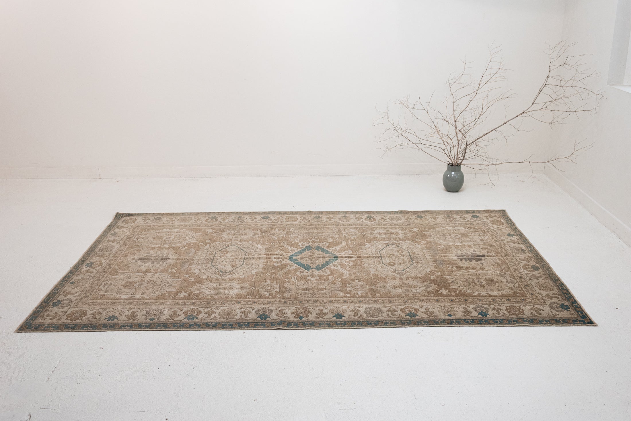 5'2 x 8'8 | CE-B-3363