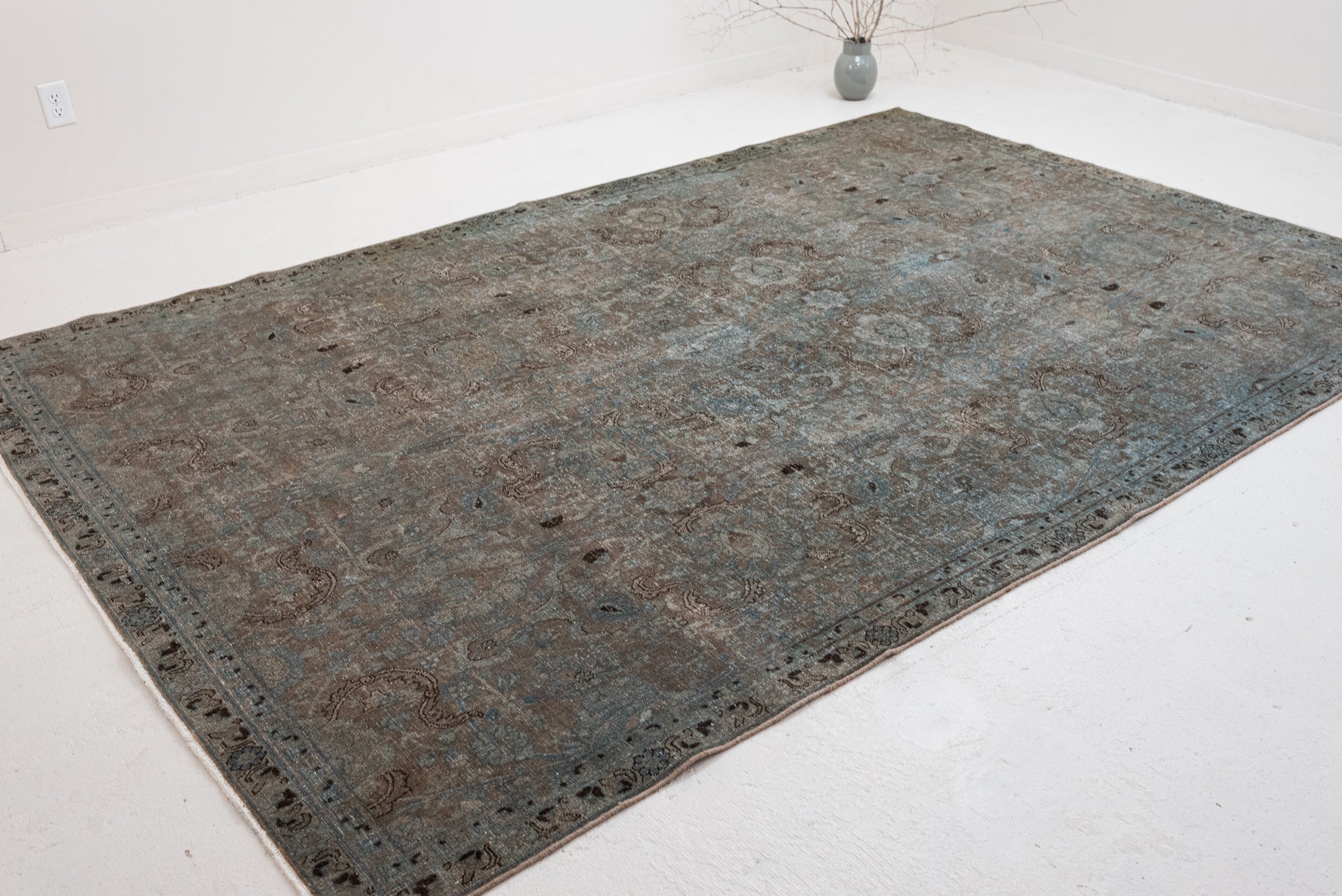 RESERVED | KV | 7'0 x 10'6 | Beautiful Large Blue Vintage Tabriz | V-3729