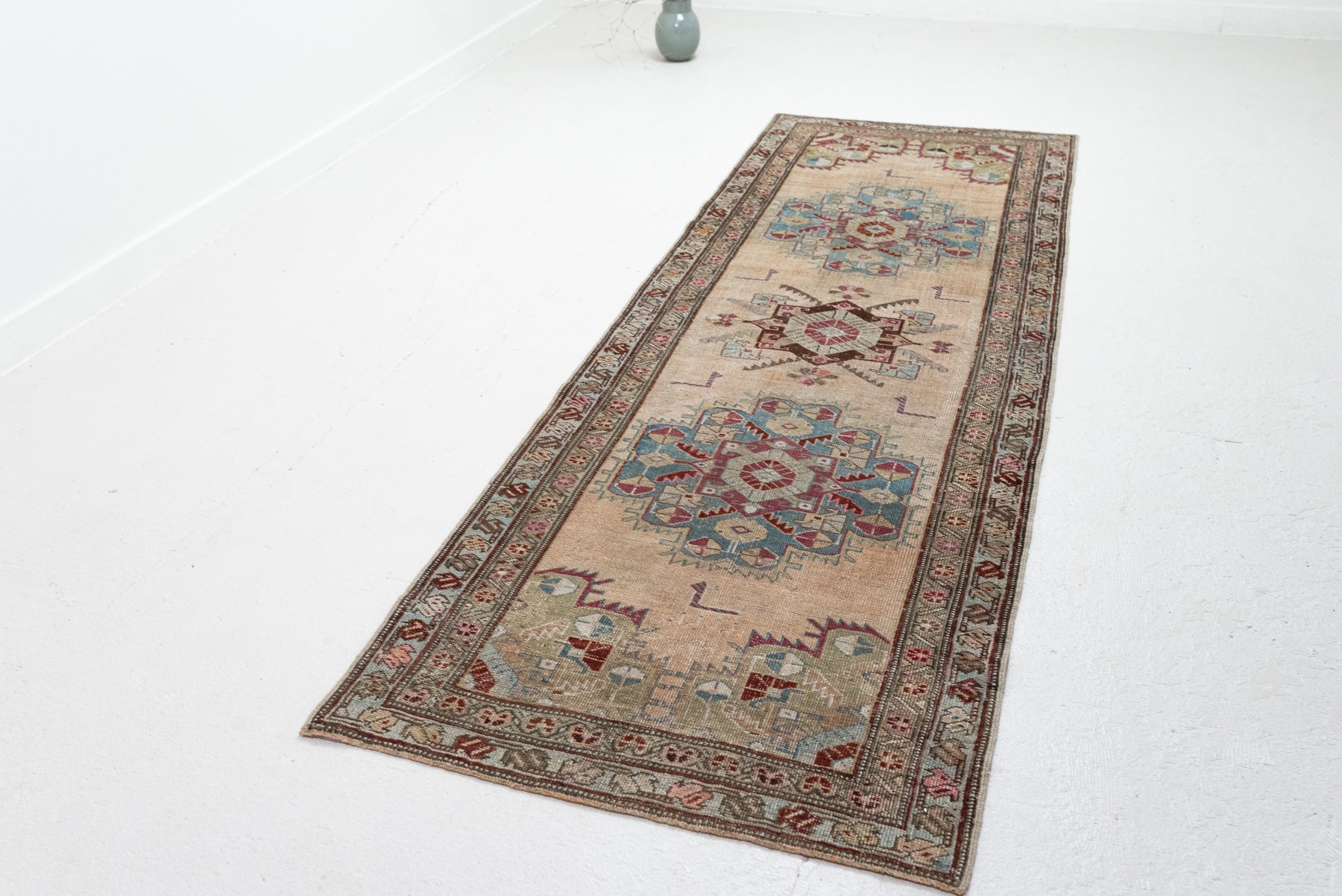 2&#39;10 x 9&#39; | Antique Runner | CE-R-2447