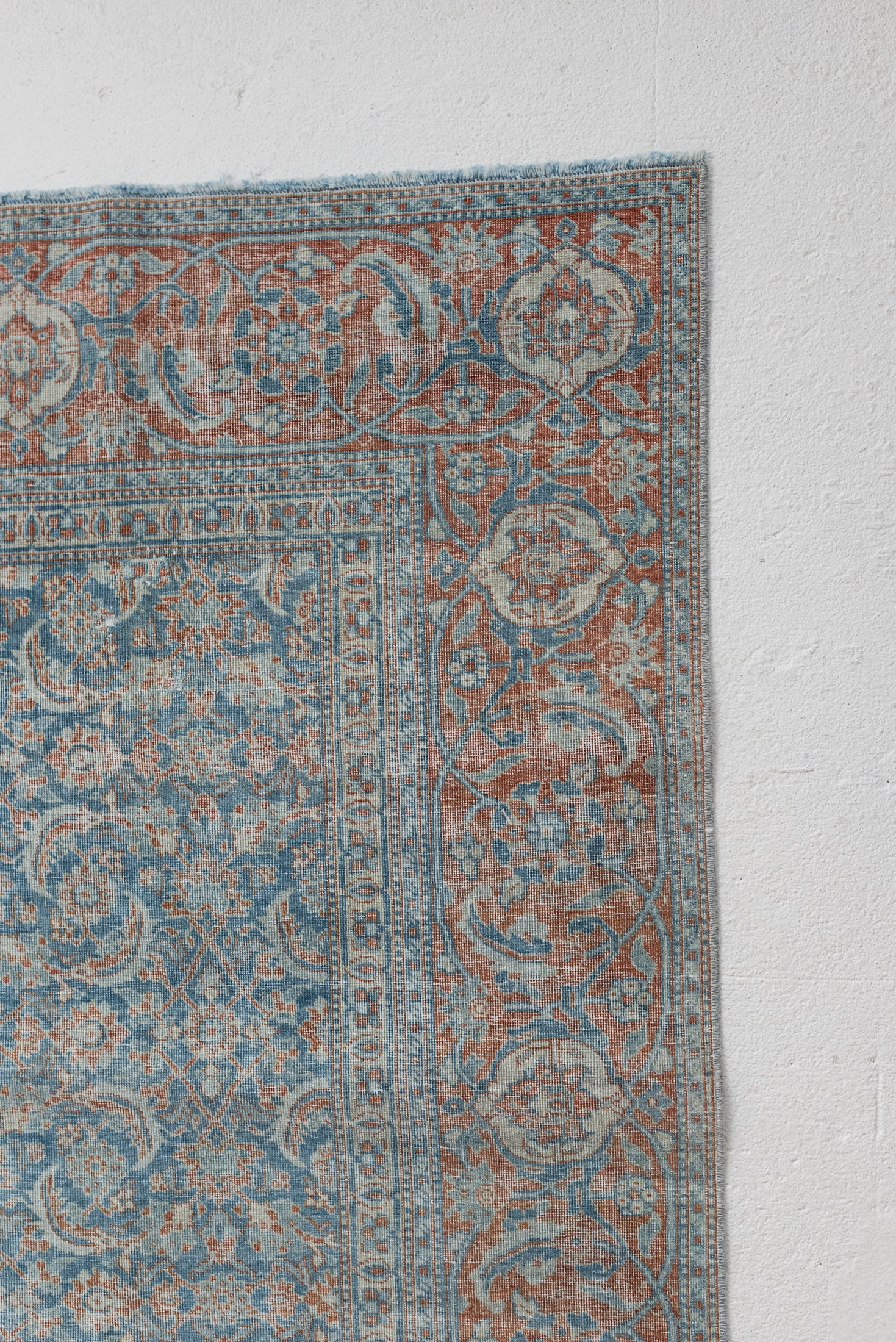 7&#39;1 x 10&#39;2 | Large Vintage Tabriz | Designers V-719