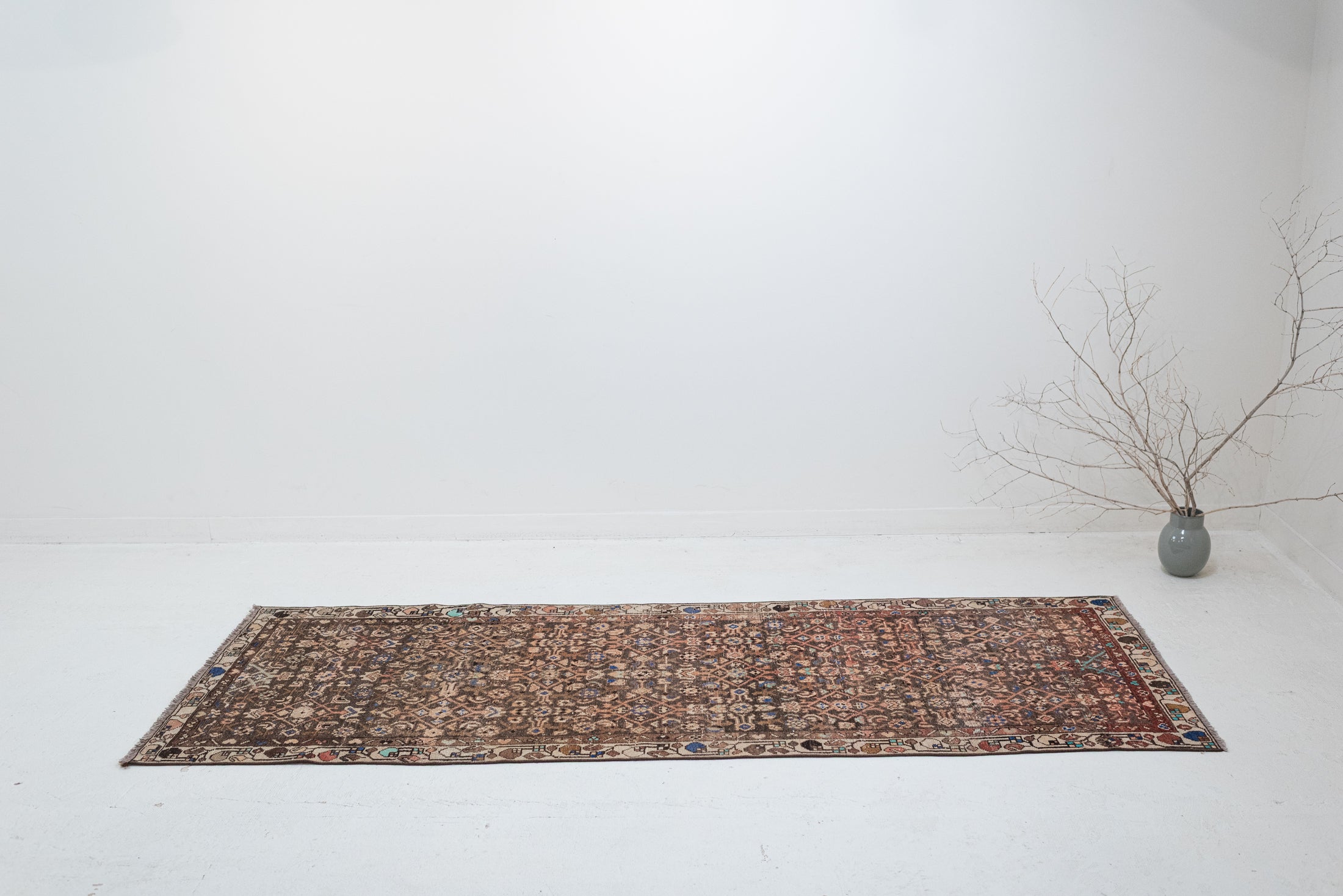 3'1 x 8'7 | R-4809