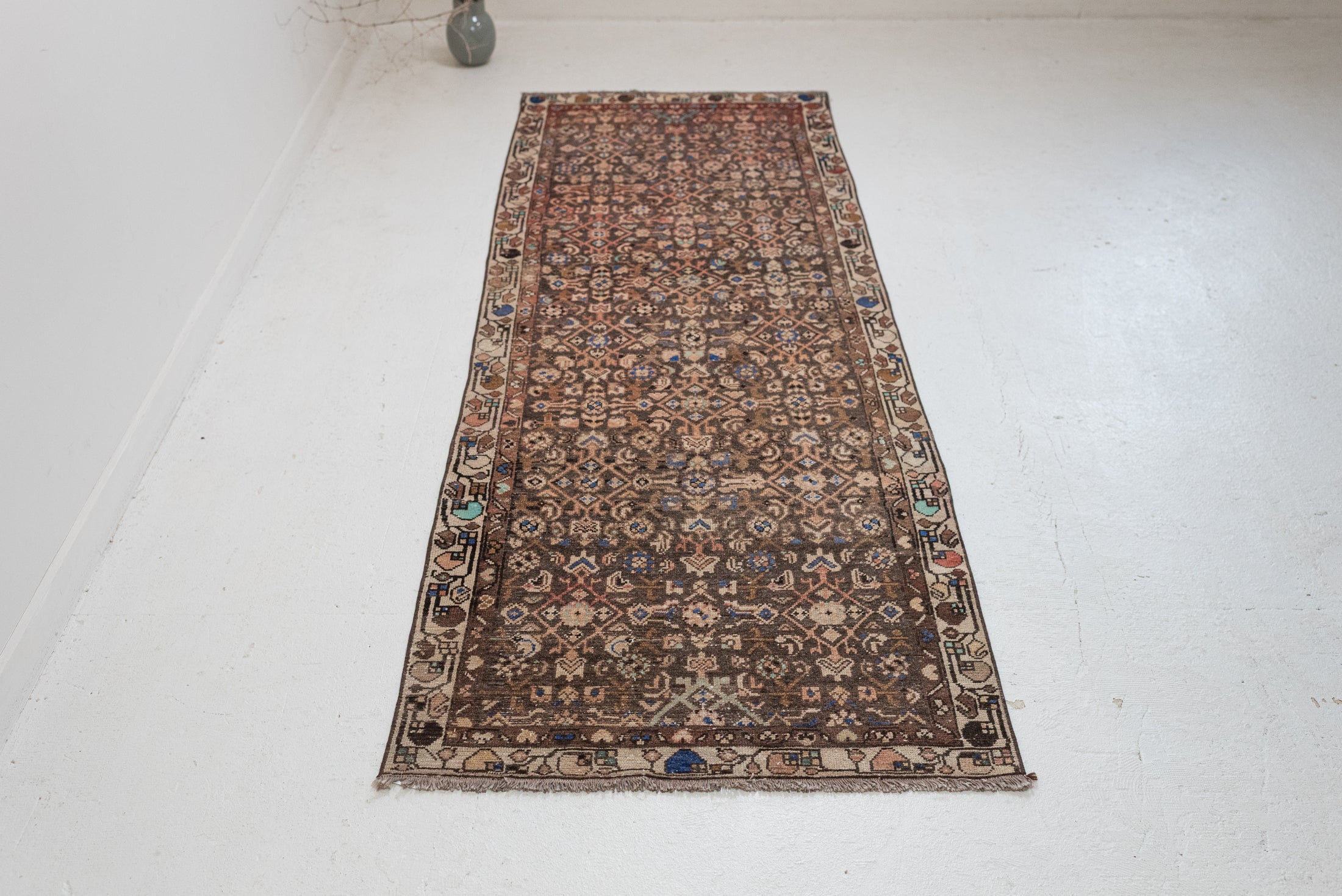 3'1 x 8'7 | R-4809