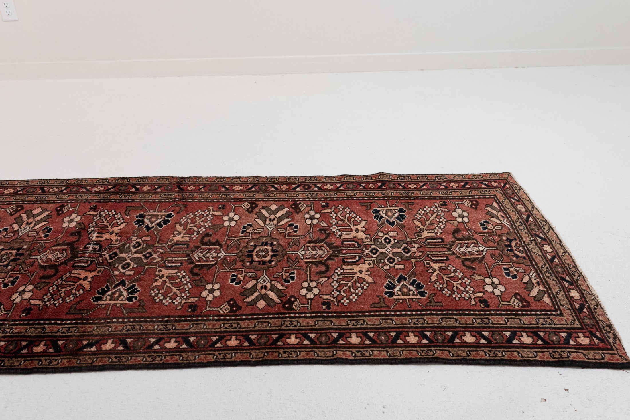 3&#39;1 x 9&#39;7 | Vintage Hamadan Runner | R-3045